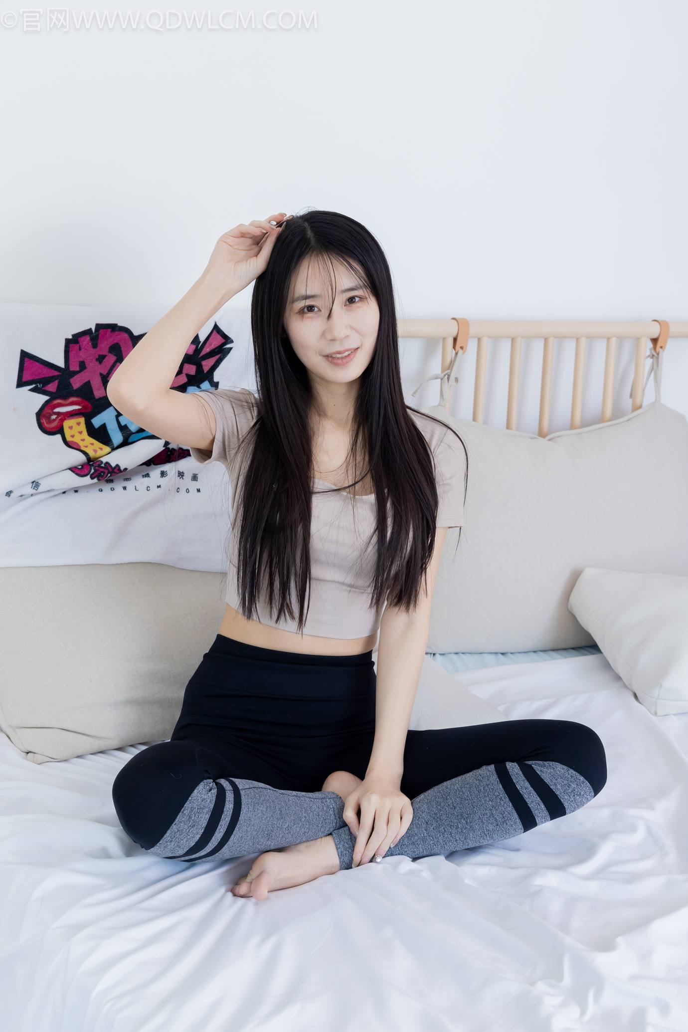 图片[153]-物恋传媒 NO.2305 菜菜-高跟长靴、短白棉袜、裸足[152P] – 速更版-美库