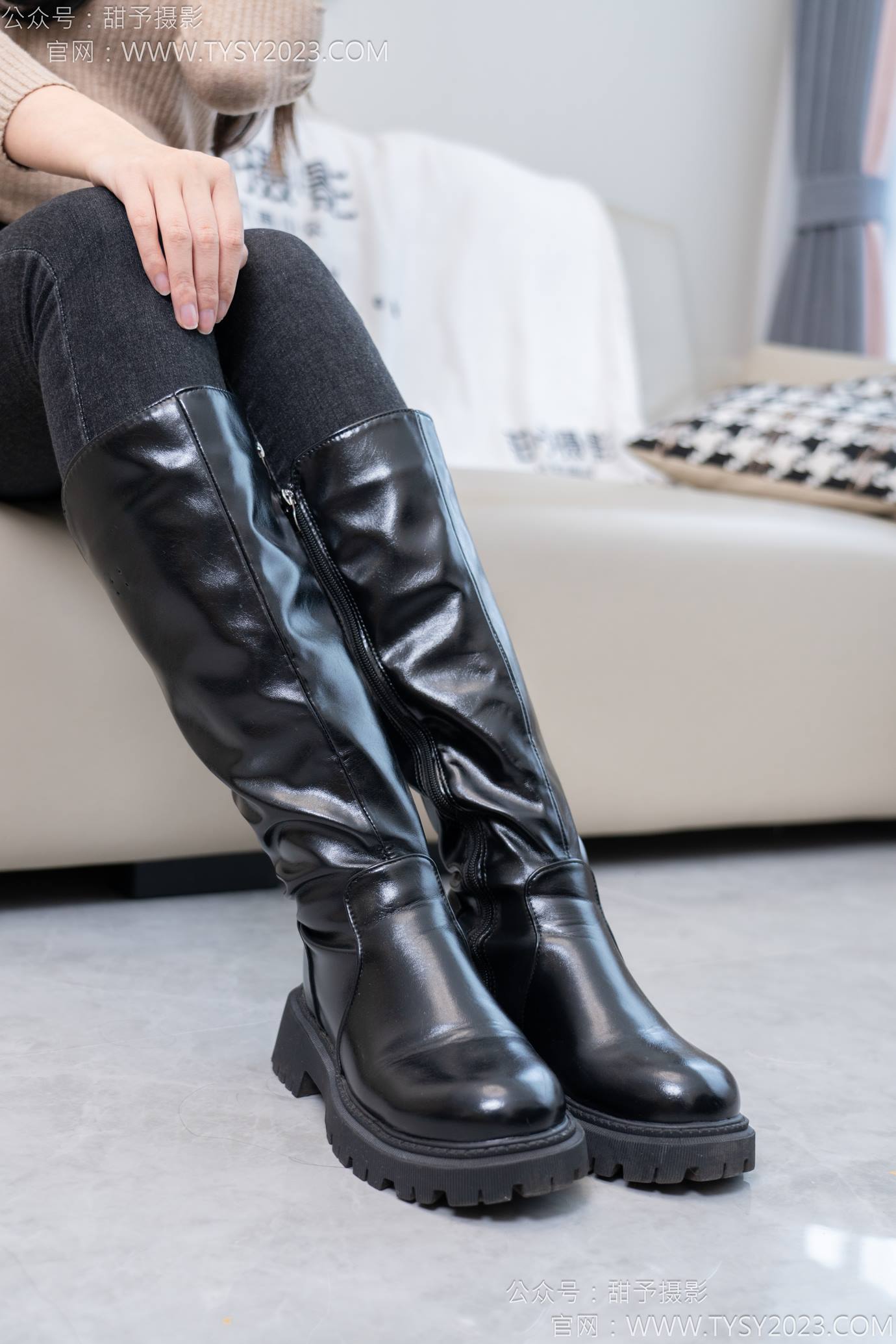 图片[10]-甜予摄影 NO.133 梦梦-长靴、白棉袜、裸足[111P] – 速更版-美库