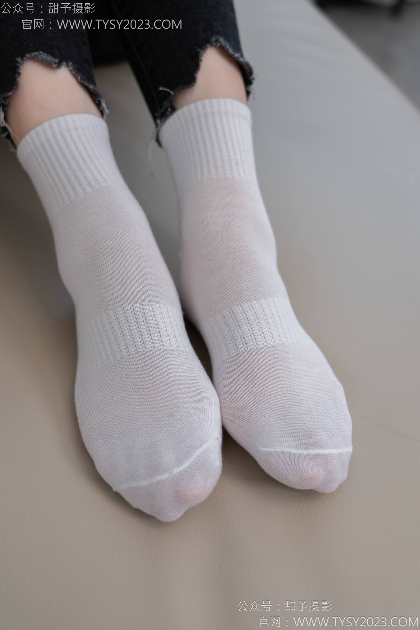 图片[27]-甜予摄影 NO.133 梦梦-长靴、白棉袜、裸足[111P] – 速更版-美库
