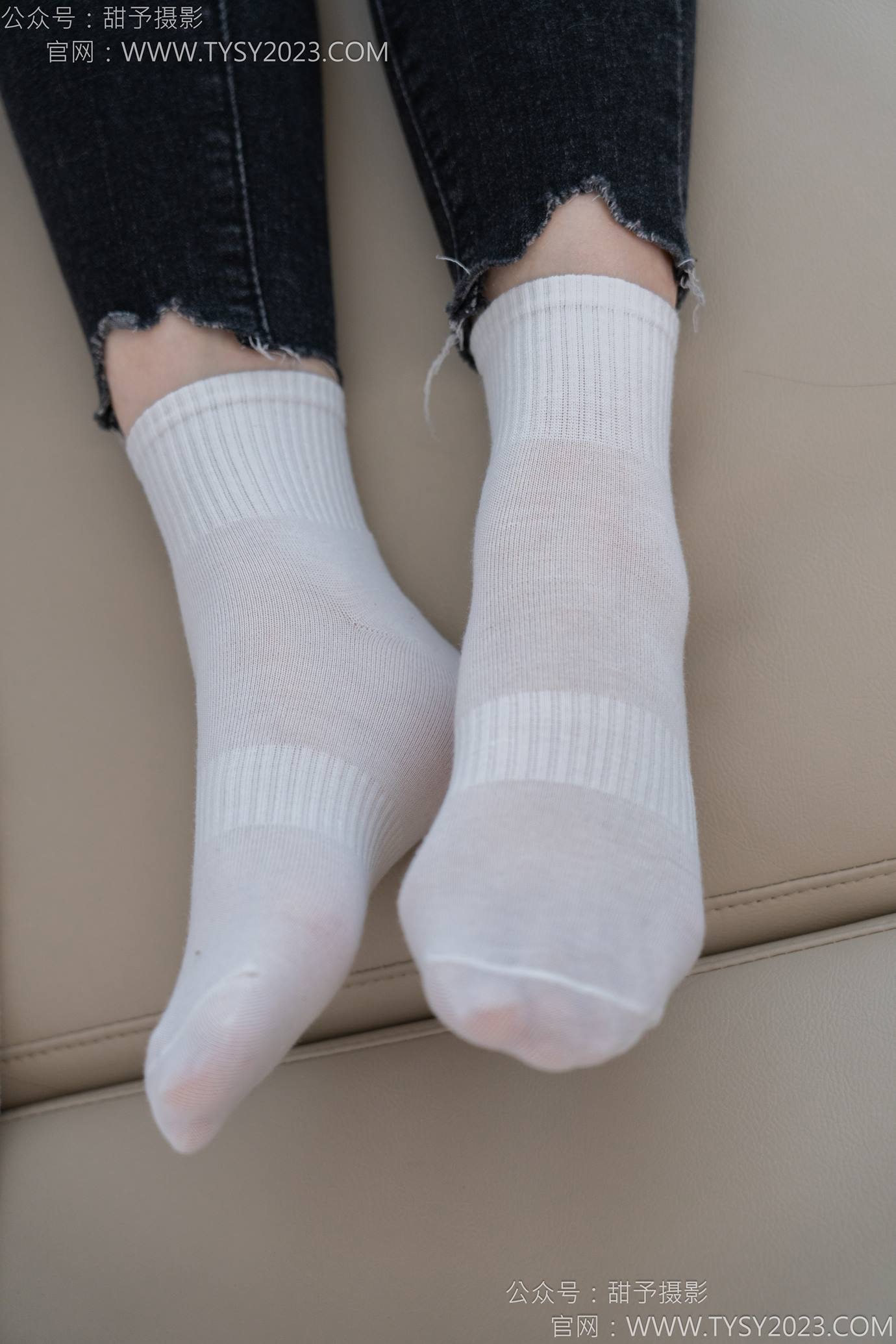 图片[32]-甜予摄影 NO.133 梦梦-长靴、白棉袜、裸足[111P] – 速更版-美库