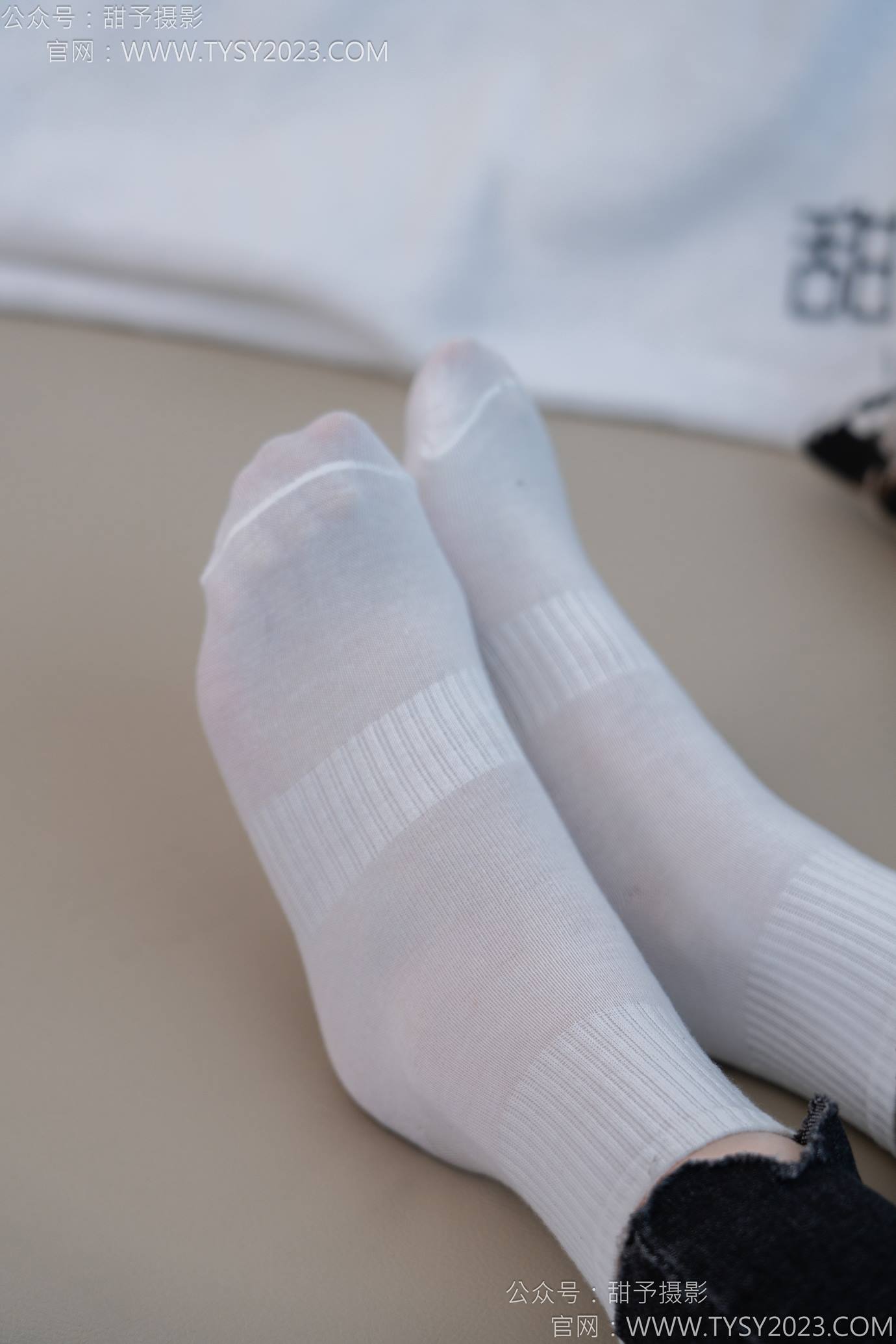 图片[68]-甜予摄影 NO.133 梦梦-长靴、白棉袜、裸足[111P] – 速更版-美库