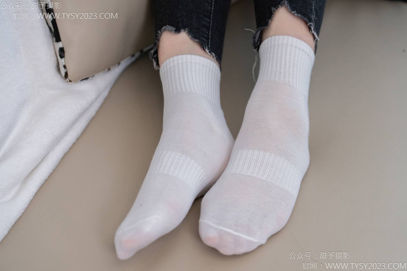 图片[88]-甜予摄影 NO.133 梦梦-长靴、白棉袜、裸足[111P] – 速更版-美库