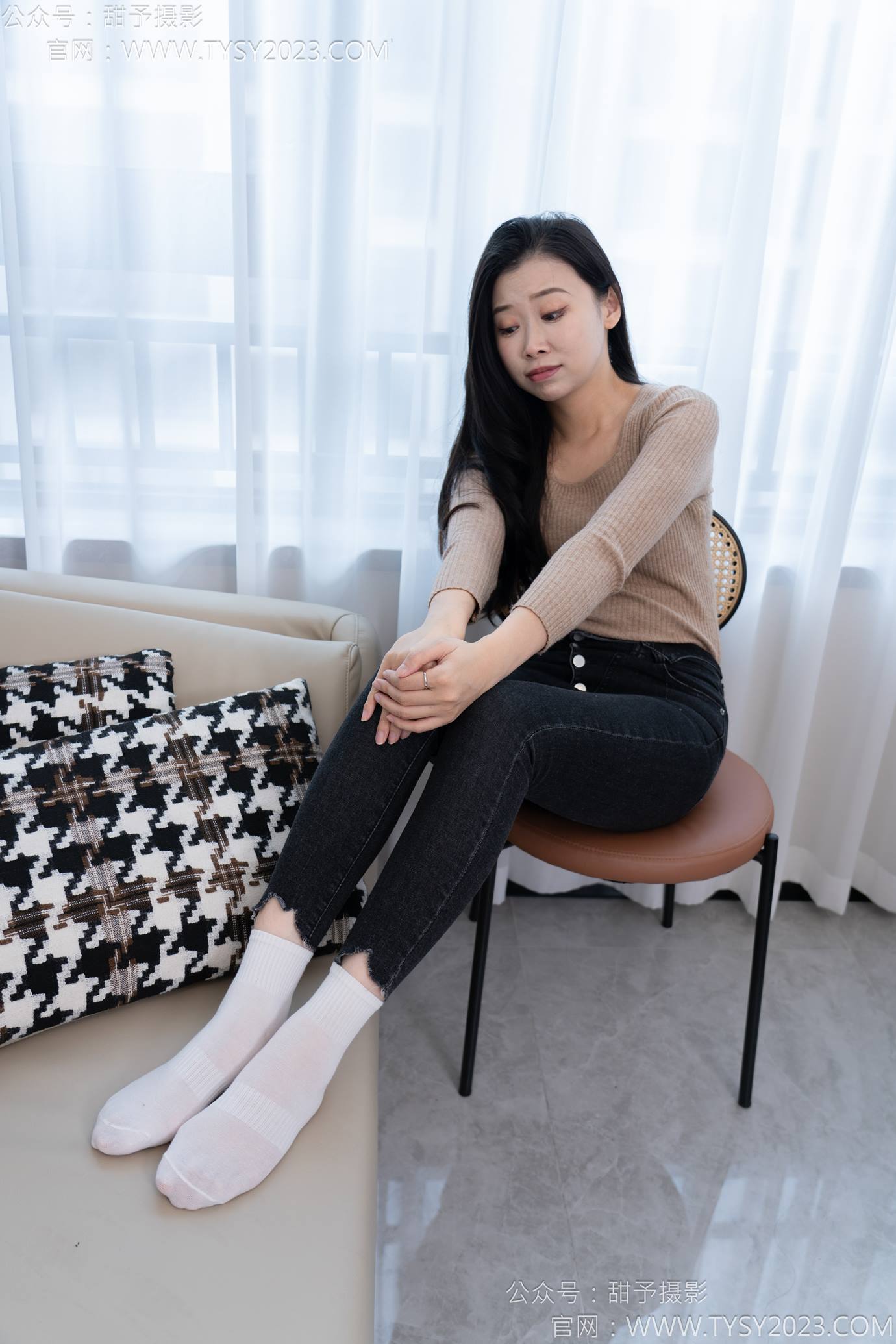 图片[108]-甜予摄影 NO.133 梦梦-长靴、白棉袜、裸足[111P] – 速更版-美库