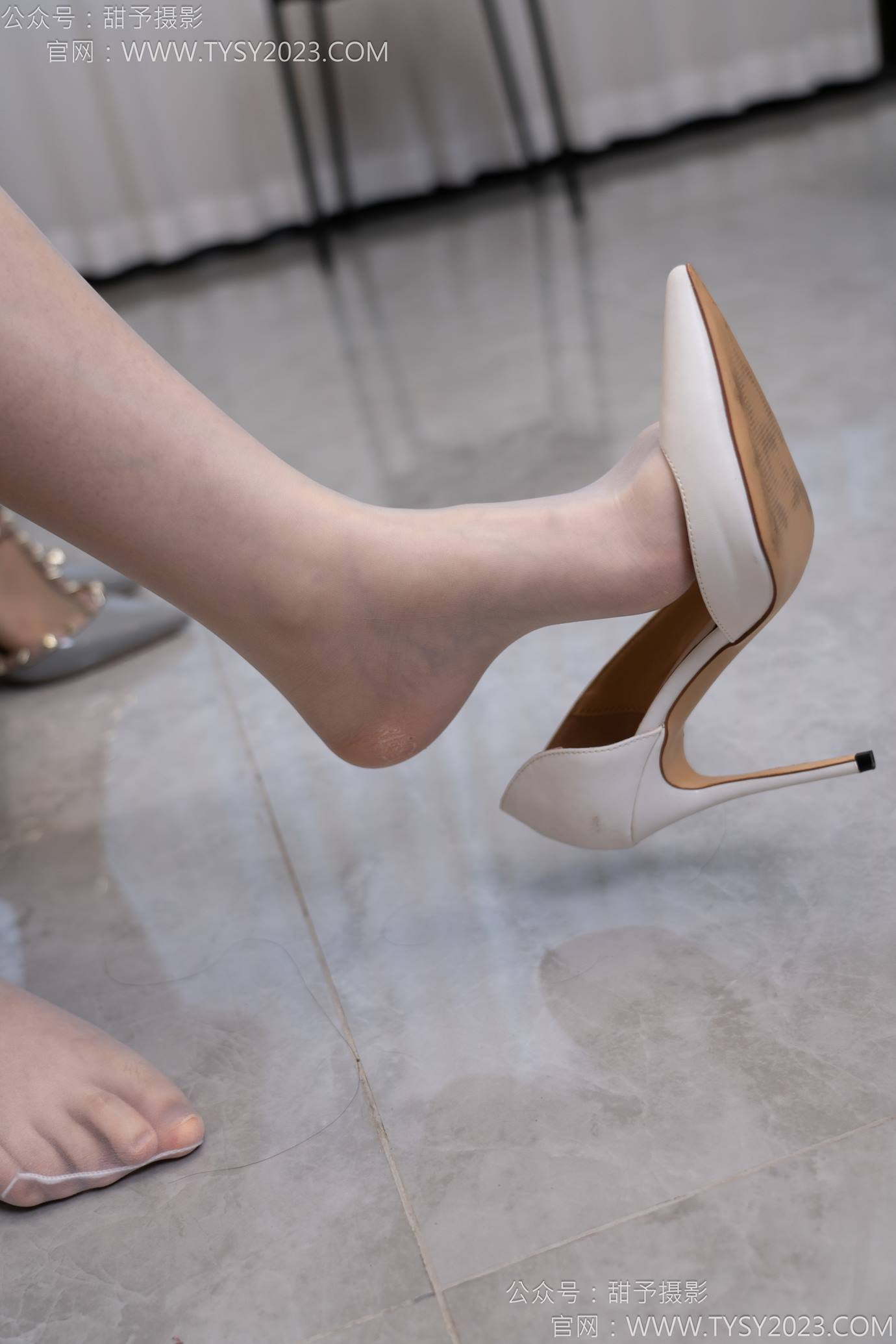 图片[42]-甜予摄影 NO.134 璇璇思思-高跟鞋、薄白丝、薄灰丝[84P] – 速更版-美库