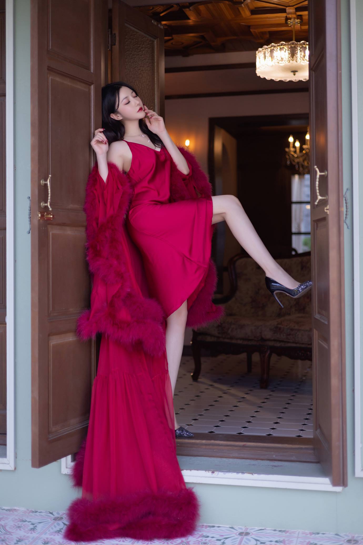 图片[25]-秀人名模鱼子酱Fish《似火柔情》写真[56P] – 速更版-美库