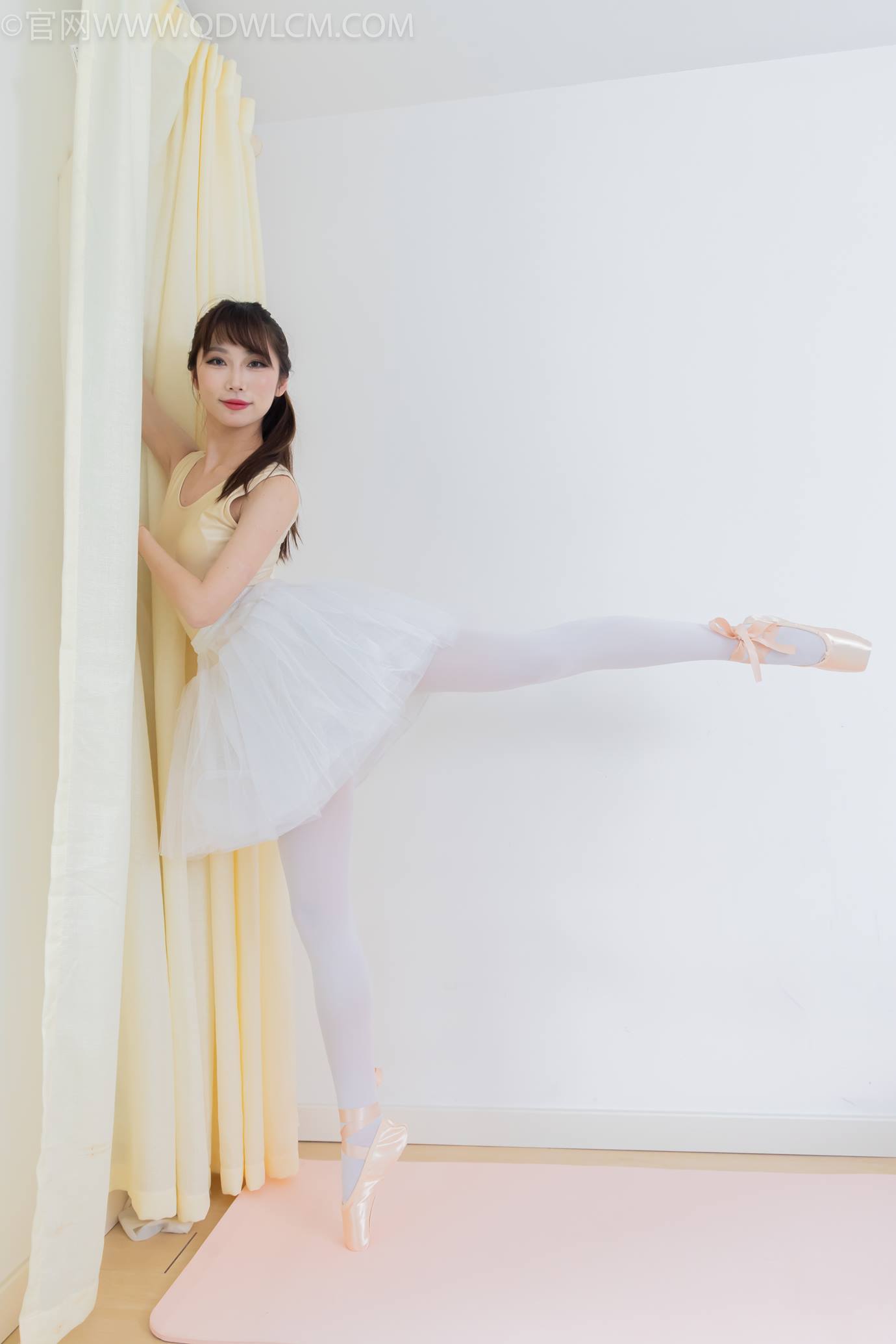 图片[14]-物恋传媒 NO.2307 泡泡-芭蕾鞋、厚白丝、芭蕾动作、皮筋绑脚剧情[166P] – 速更版-美库
