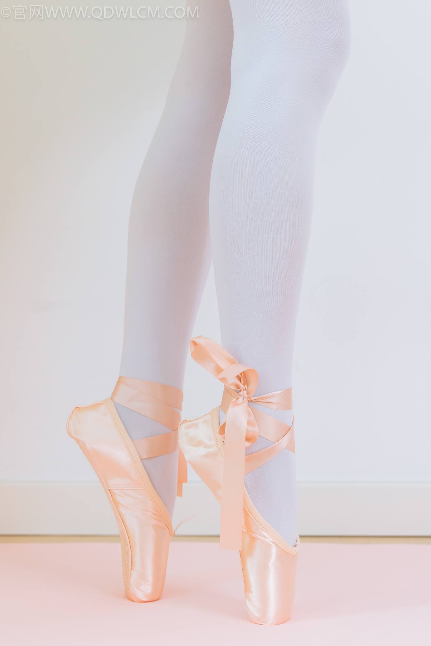 图片[16]-物恋传媒 NO.2307 泡泡-芭蕾鞋、厚白丝、芭蕾动作、皮筋绑脚剧情[166P] – 速更版-美库