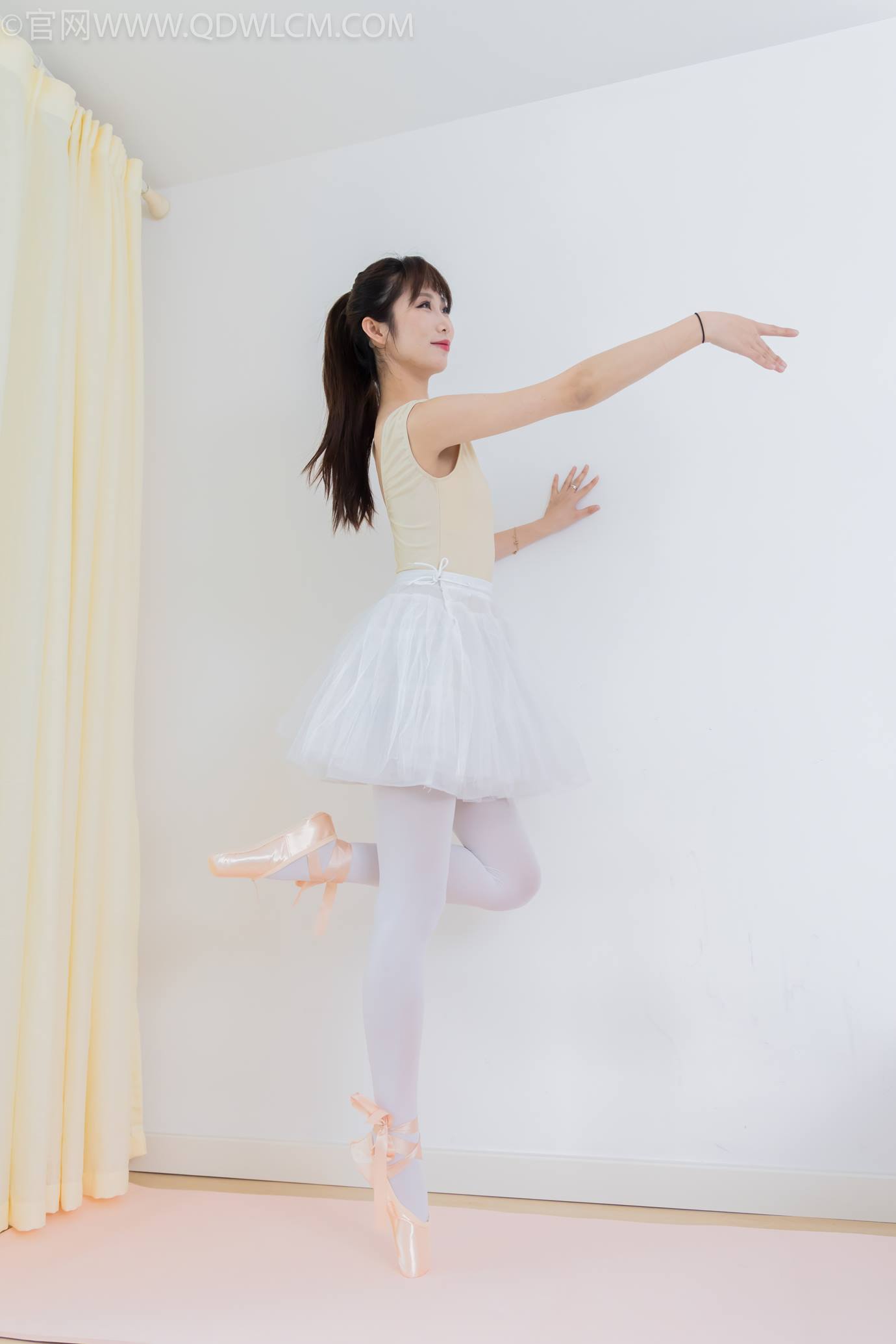 图片[18]-物恋传媒 NO.2307 泡泡-芭蕾鞋、厚白丝、芭蕾动作、皮筋绑脚剧情[166P] – 速更版-美库