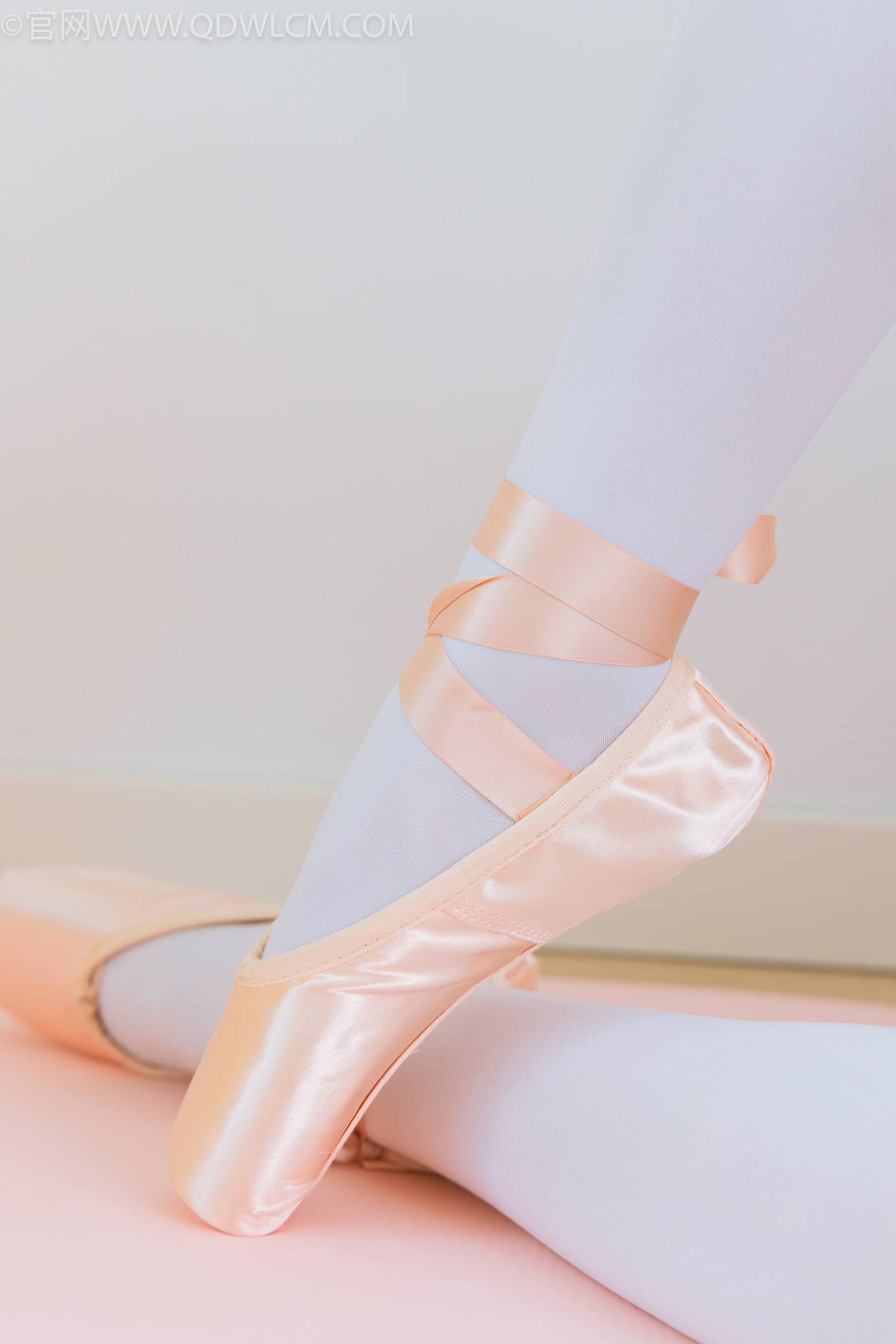 图片[31]-物恋传媒 NO.2307 泡泡-芭蕾鞋、厚白丝、芭蕾动作、皮筋绑脚剧情[166P] – 速更版-美库