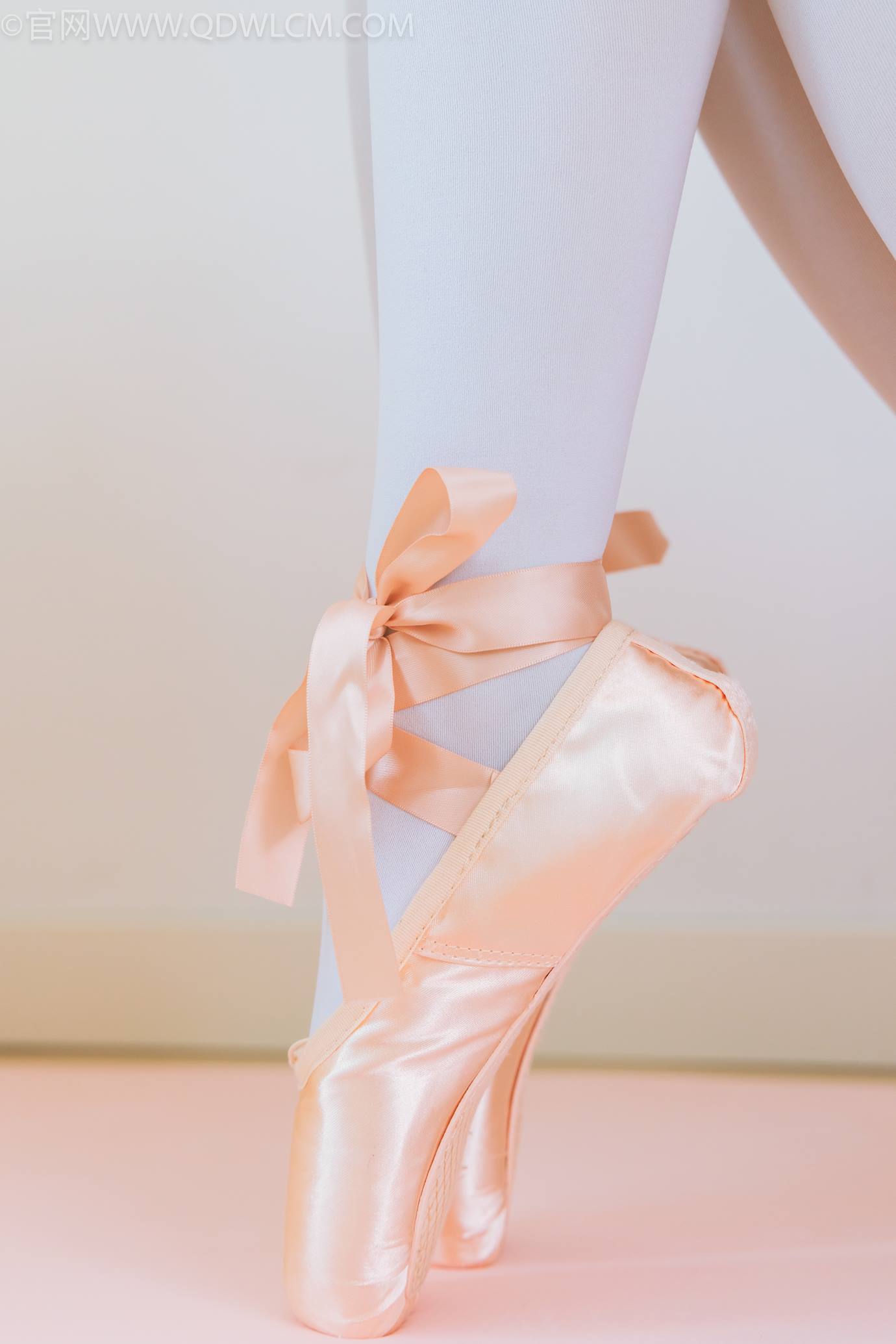 图片[32]-物恋传媒 NO.2307 泡泡-芭蕾鞋、厚白丝、芭蕾动作、皮筋绑脚剧情[166P] – 速更版-美库