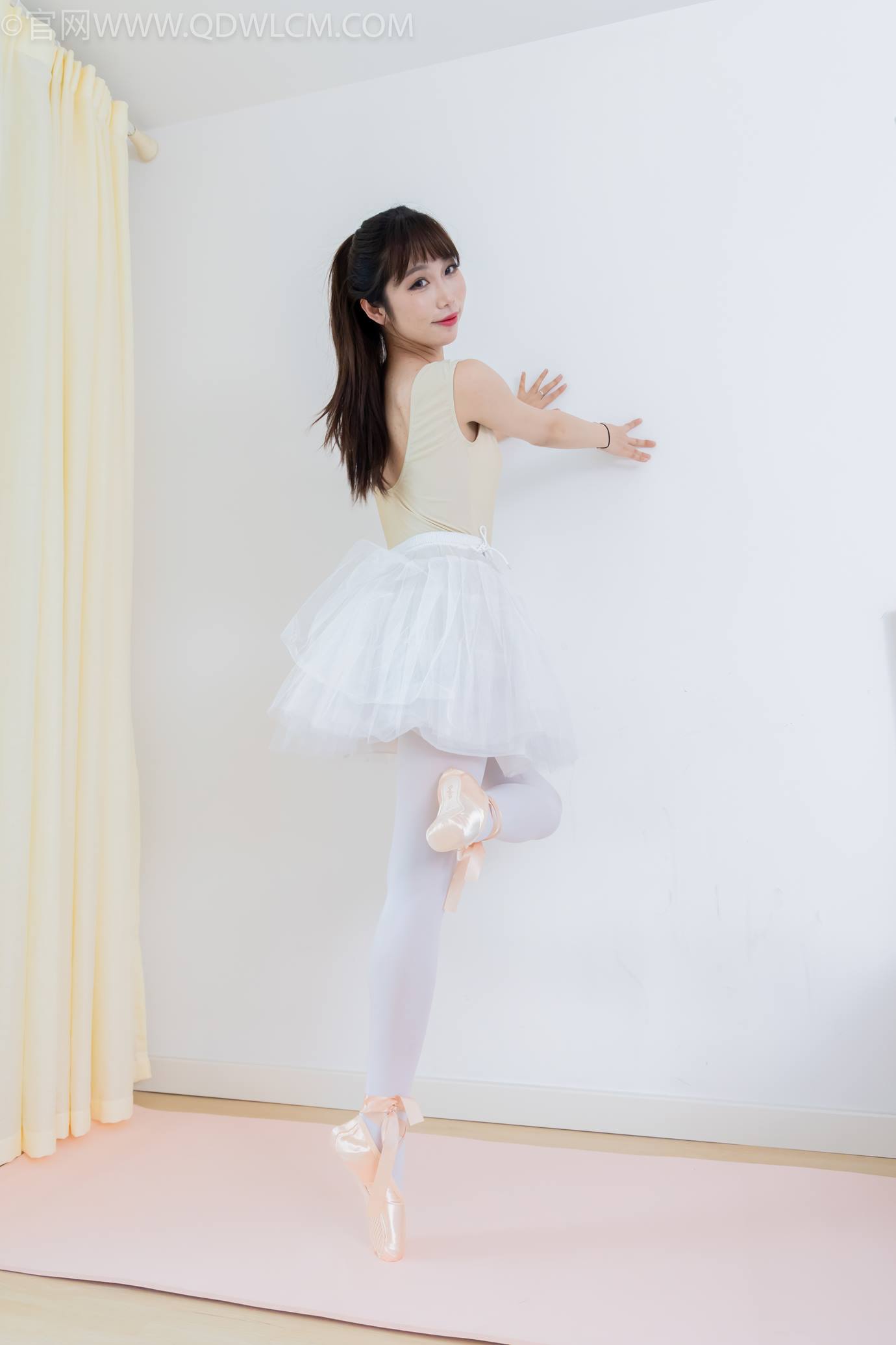 图片[33]-物恋传媒 NO.2307 泡泡-芭蕾鞋、厚白丝、芭蕾动作、皮筋绑脚剧情[166P] – 速更版-美库