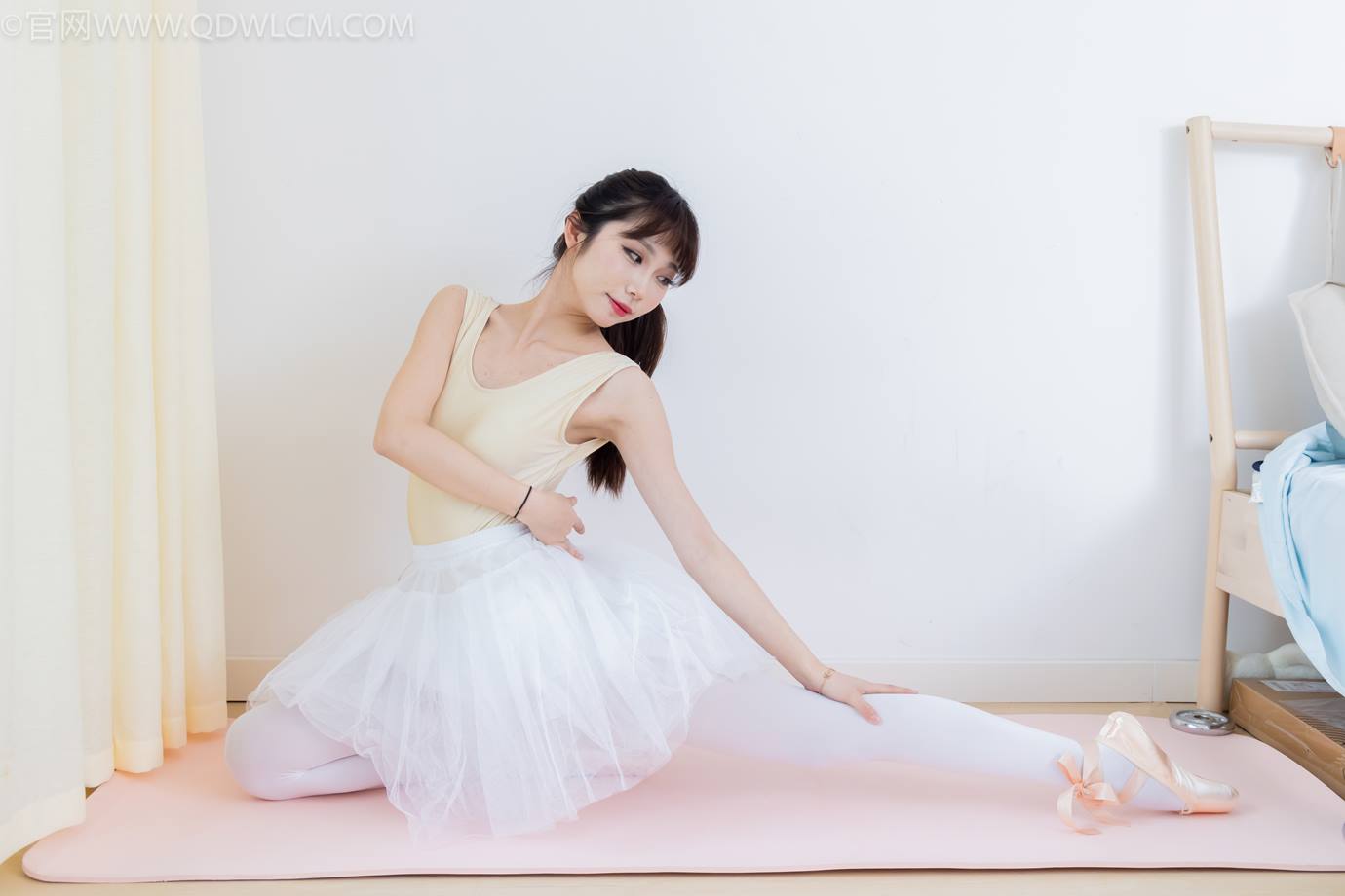 图片[37]-物恋传媒 NO.2307 泡泡-芭蕾鞋、厚白丝、芭蕾动作、皮筋绑脚剧情[166P] – 速更版-美库