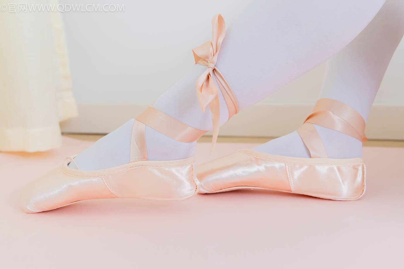 图片[44]-物恋传媒 NO.2307 泡泡-芭蕾鞋、厚白丝、芭蕾动作、皮筋绑脚剧情[166P] – 速更版-美库