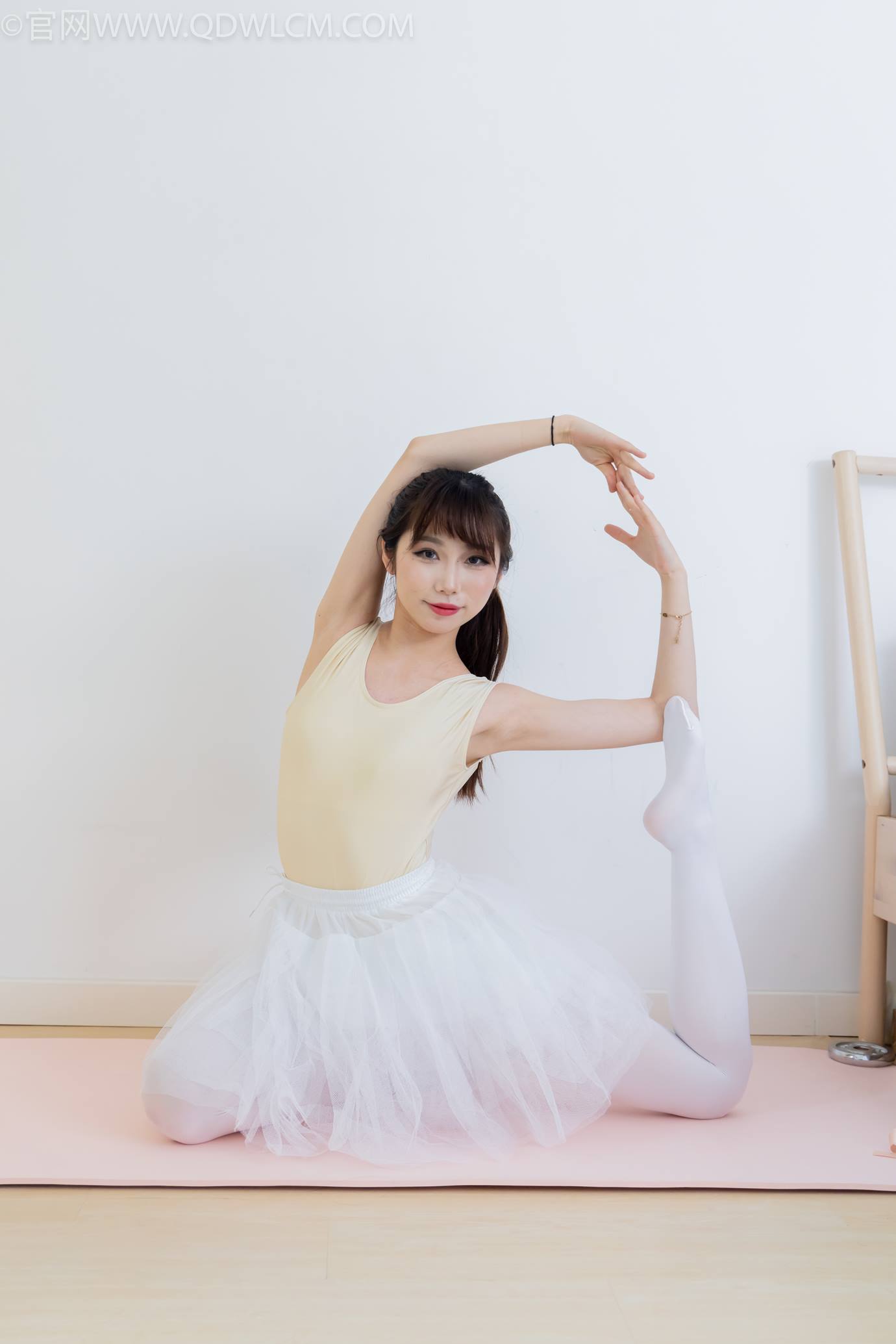 图片[48]-物恋传媒 NO.2307 泡泡-芭蕾鞋、厚白丝、芭蕾动作、皮筋绑脚剧情[166P] – 速更版-美库