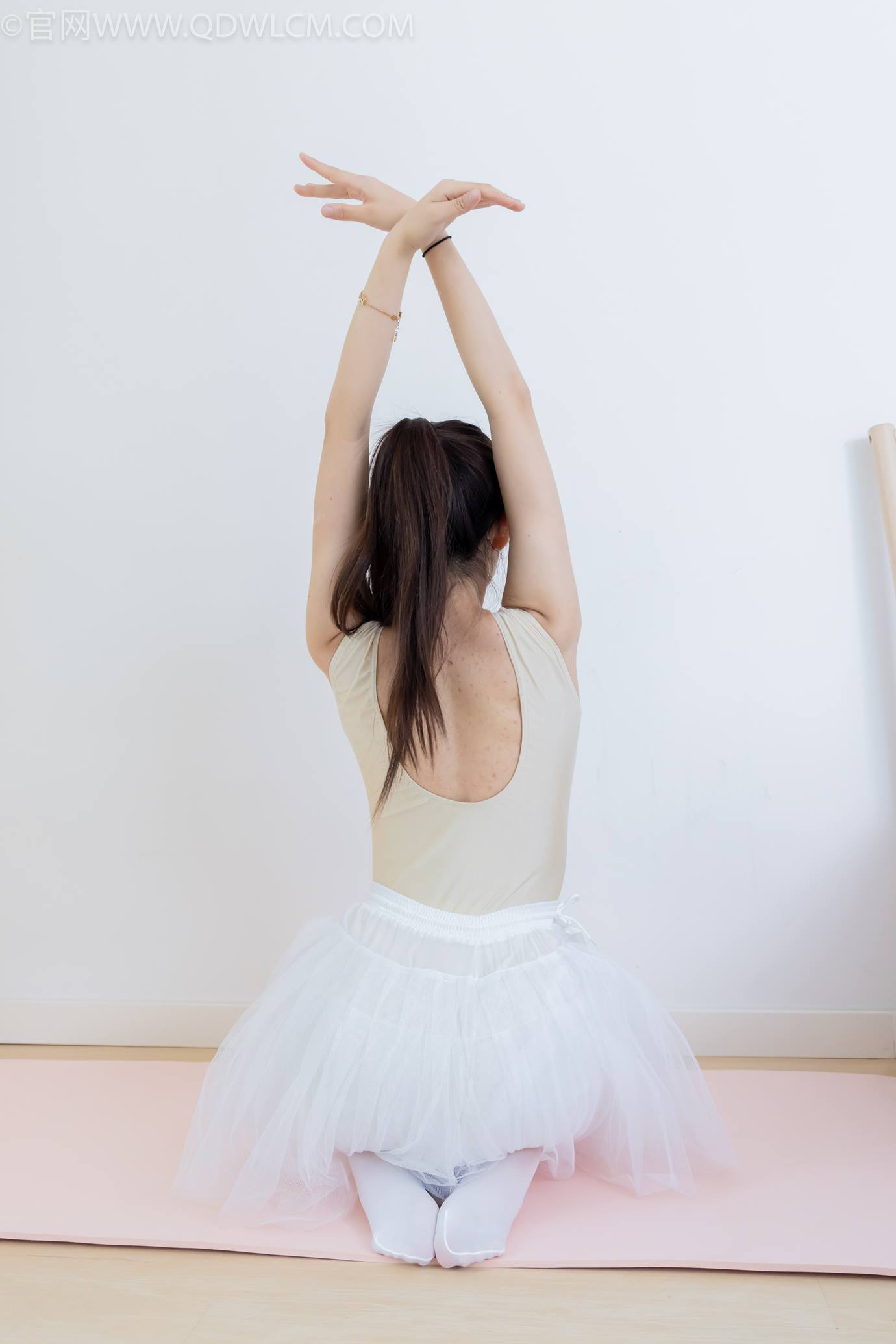 图片[54]-物恋传媒 NO.2307 泡泡-芭蕾鞋、厚白丝、芭蕾动作、皮筋绑脚剧情[166P] – 速更版-美库