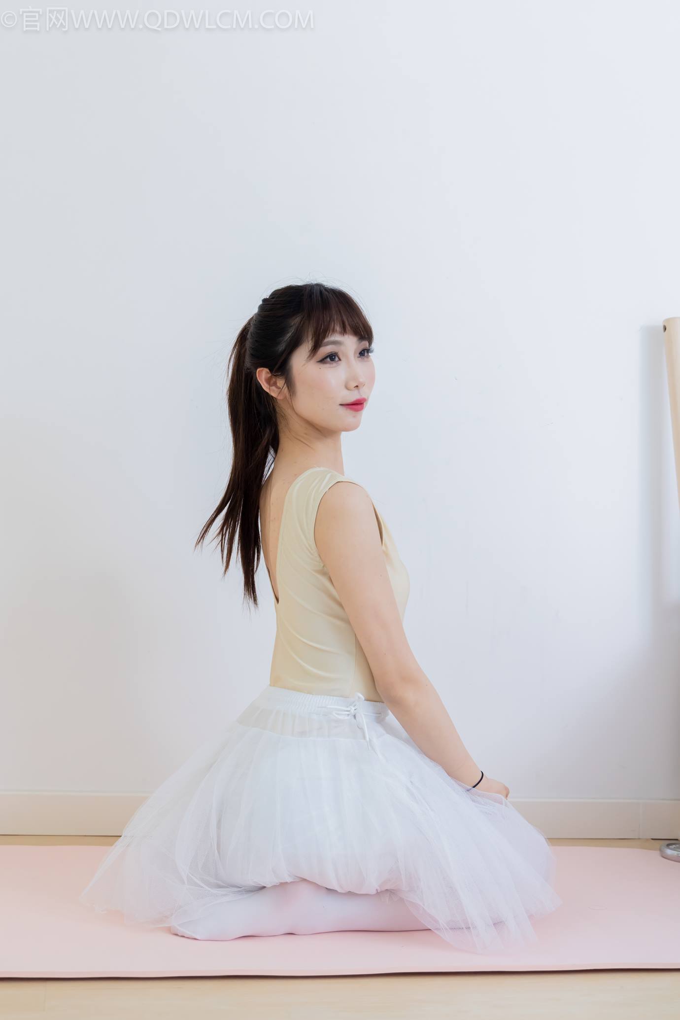 图片[56]-物恋传媒 NO.2307 泡泡-芭蕾鞋、厚白丝、芭蕾动作、皮筋绑脚剧情[166P] – 速更版-美库