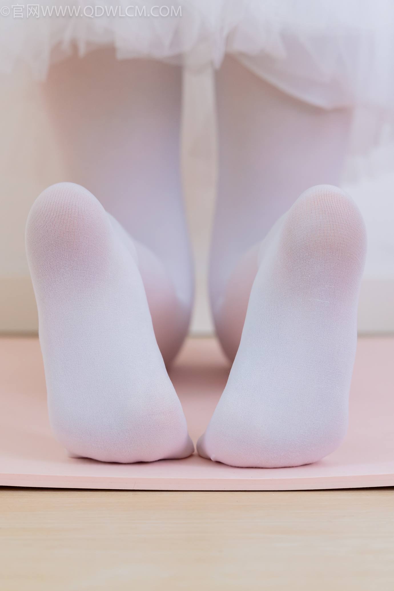 图片[76]-物恋传媒 NO.2307 泡泡-芭蕾鞋、厚白丝、芭蕾动作、皮筋绑脚剧情[166P] – 速更版-美库