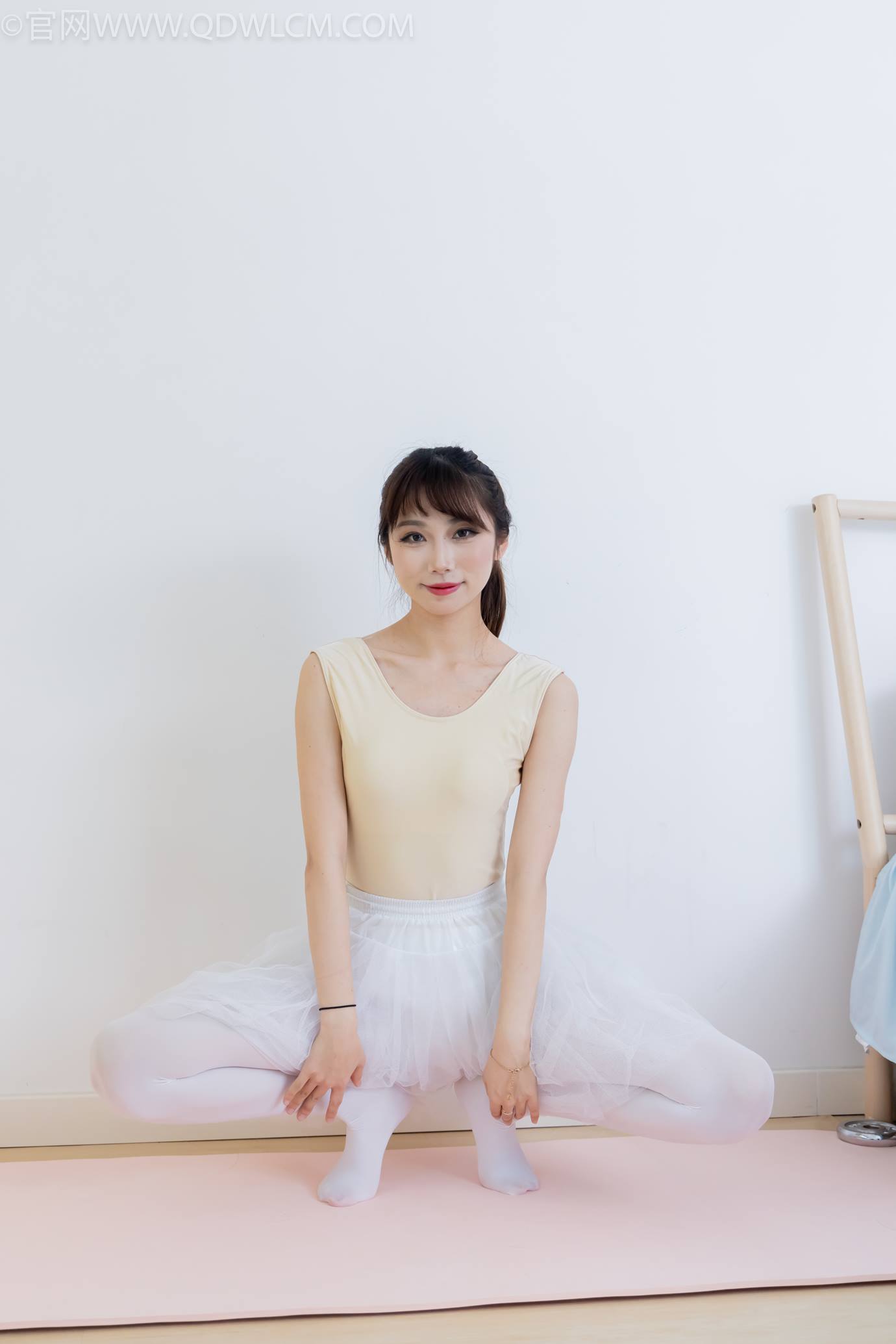 图片[77]-物恋传媒 NO.2307 泡泡-芭蕾鞋、厚白丝、芭蕾动作、皮筋绑脚剧情[166P] – 速更版-美库