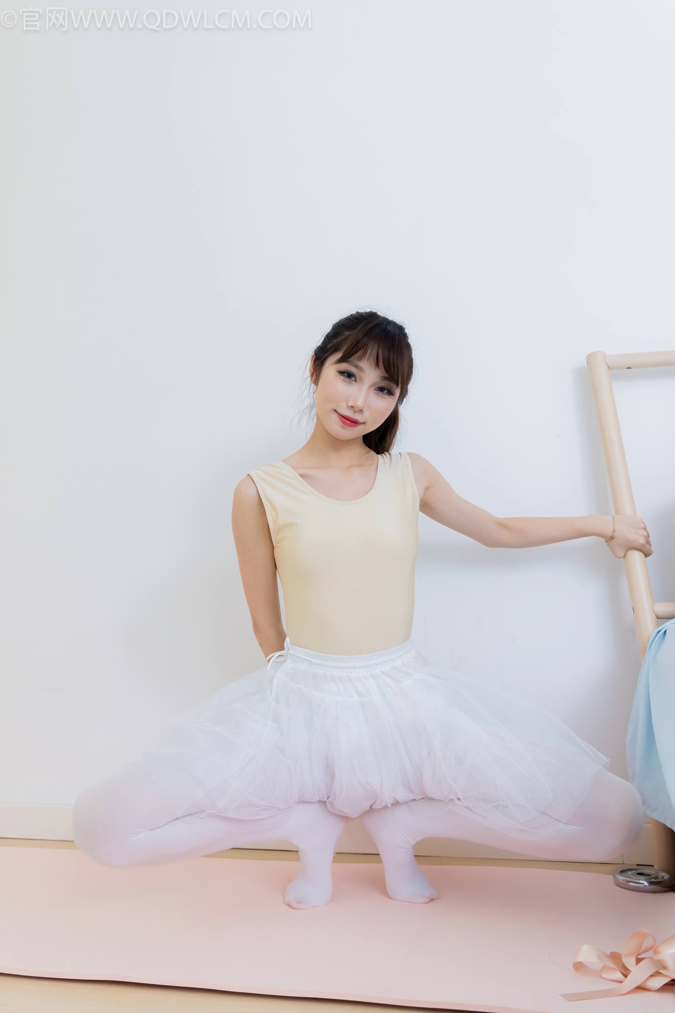 图片[87]-物恋传媒 NO.2307 泡泡-芭蕾鞋、厚白丝、芭蕾动作、皮筋绑脚剧情[166P] – 速更版-美库