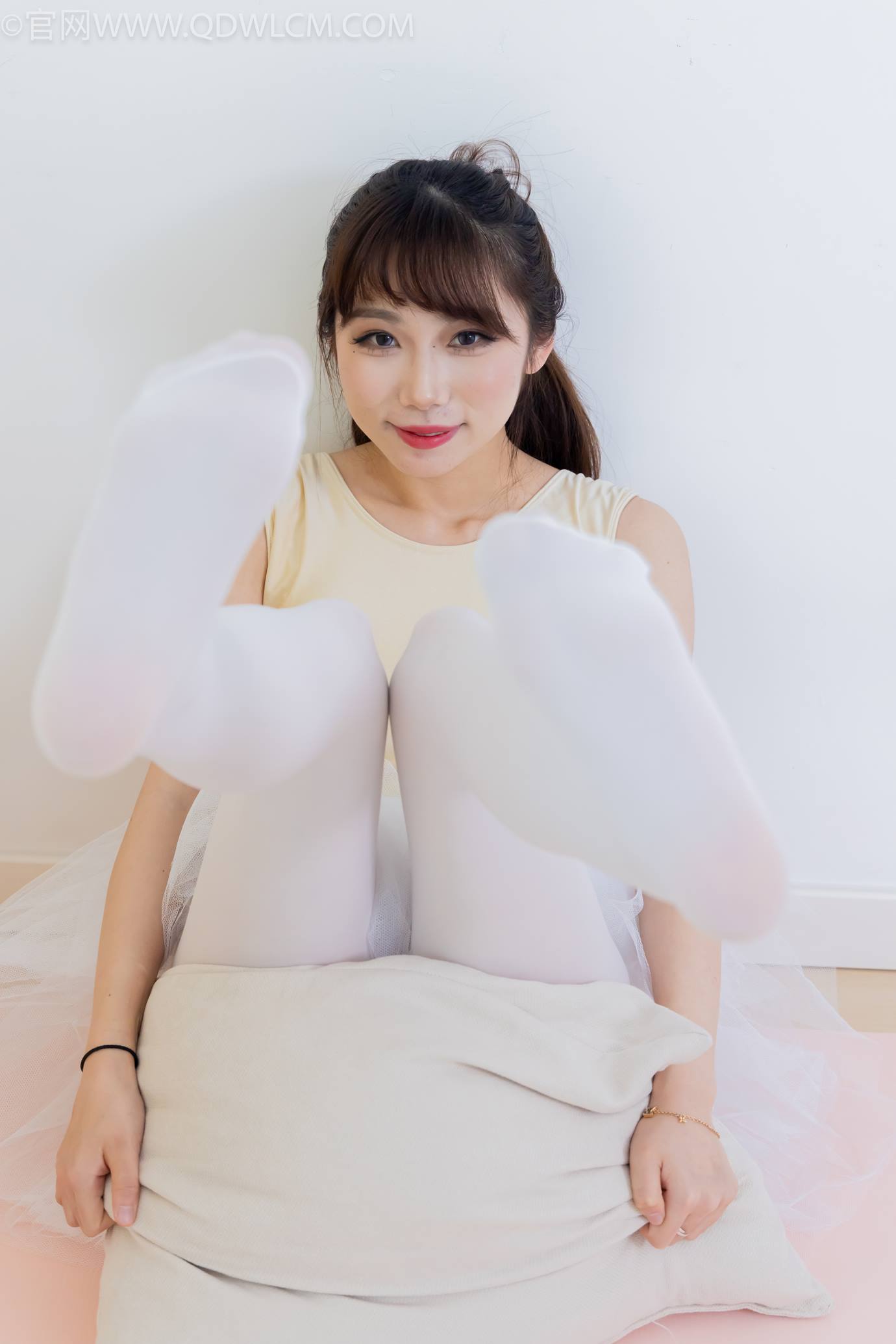 图片[92]-物恋传媒 NO.2307 泡泡-芭蕾鞋、厚白丝、芭蕾动作、皮筋绑脚剧情[166P] – 速更版-美库