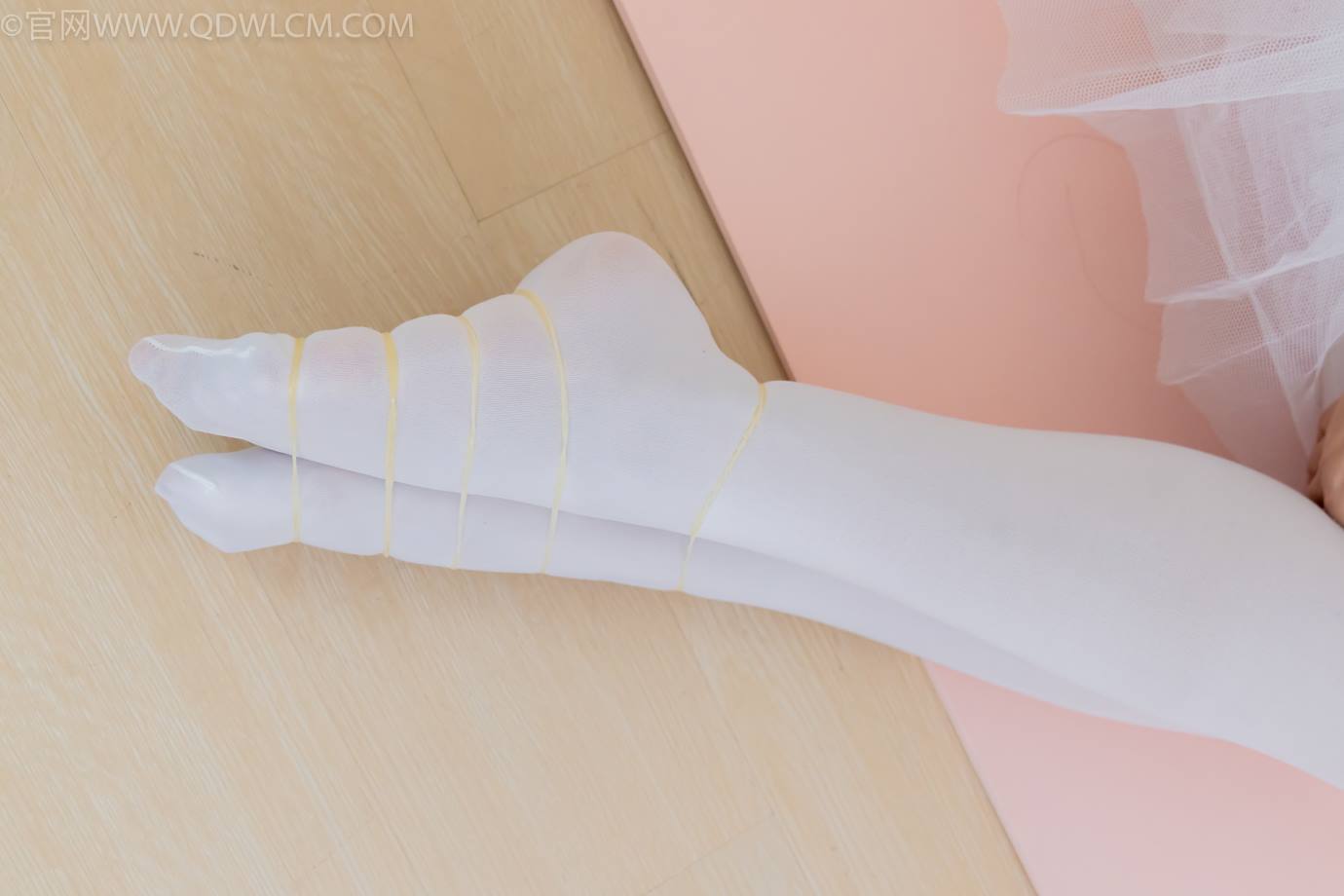 图片[107]-物恋传媒 NO.2307 泡泡-芭蕾鞋、厚白丝、芭蕾动作、皮筋绑脚剧情[166P] – 速更版-美库