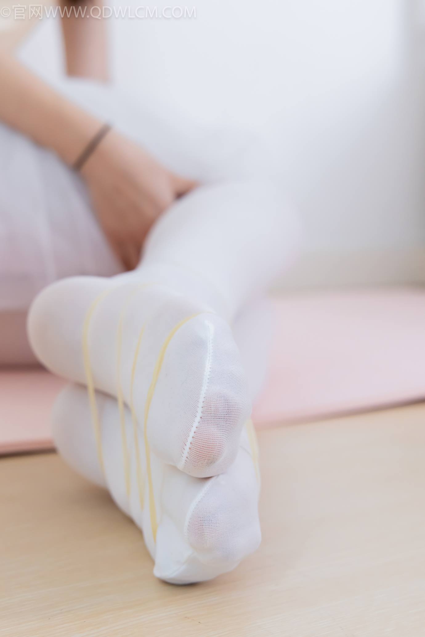 图片[108]-物恋传媒 NO.2307 泡泡-芭蕾鞋、厚白丝、芭蕾动作、皮筋绑脚剧情[166P] – 速更版-美库