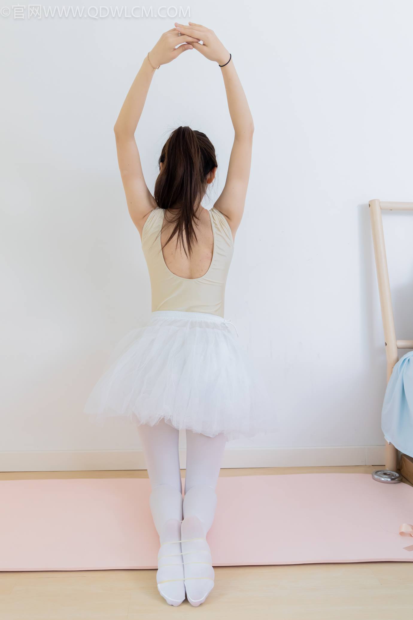 图片[110]-物恋传媒 NO.2307 泡泡-芭蕾鞋、厚白丝、芭蕾动作、皮筋绑脚剧情[166P] – 速更版-美库