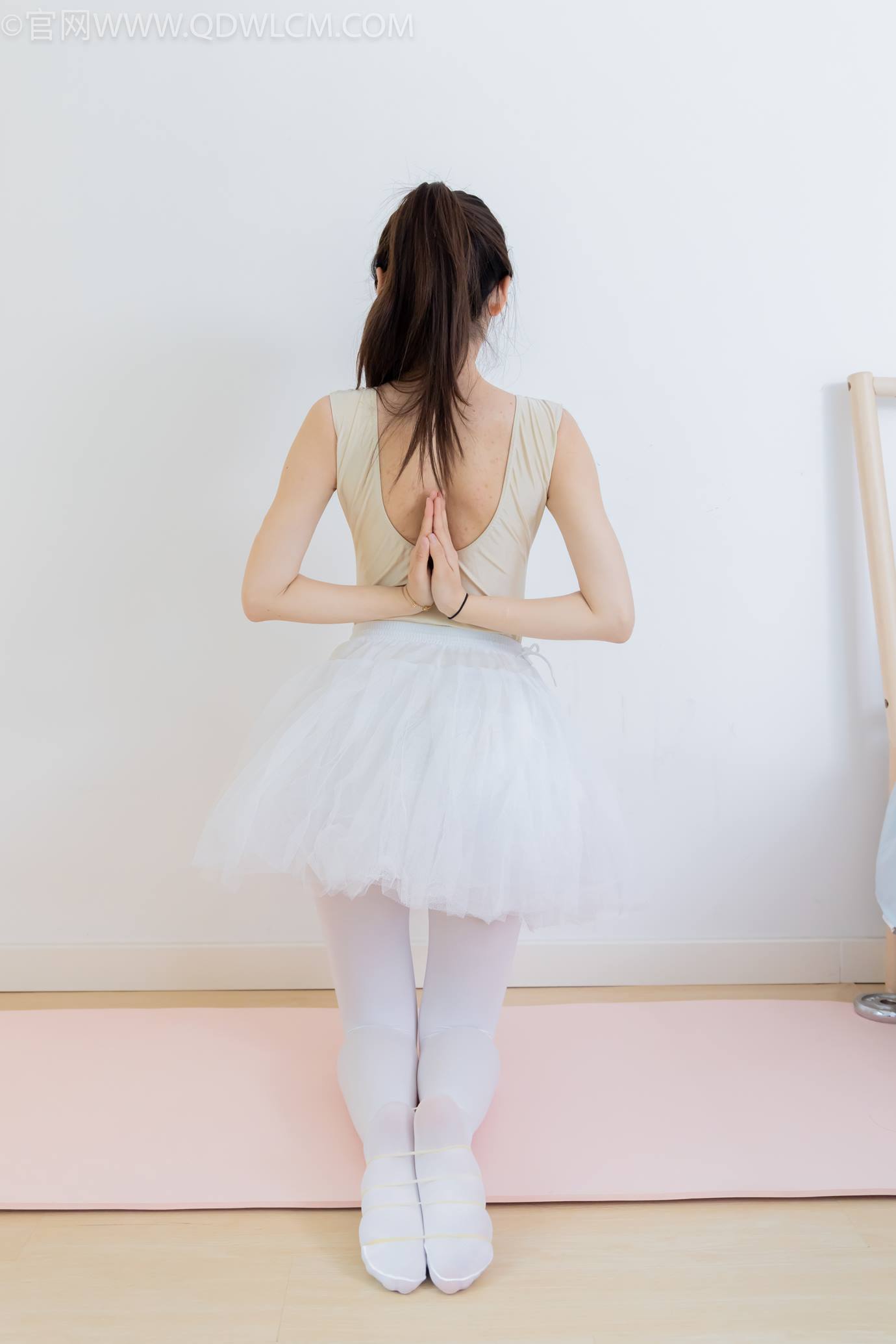 图片[111]-物恋传媒 NO.2307 泡泡-芭蕾鞋、厚白丝、芭蕾动作、皮筋绑脚剧情[166P] – 速更版-美库