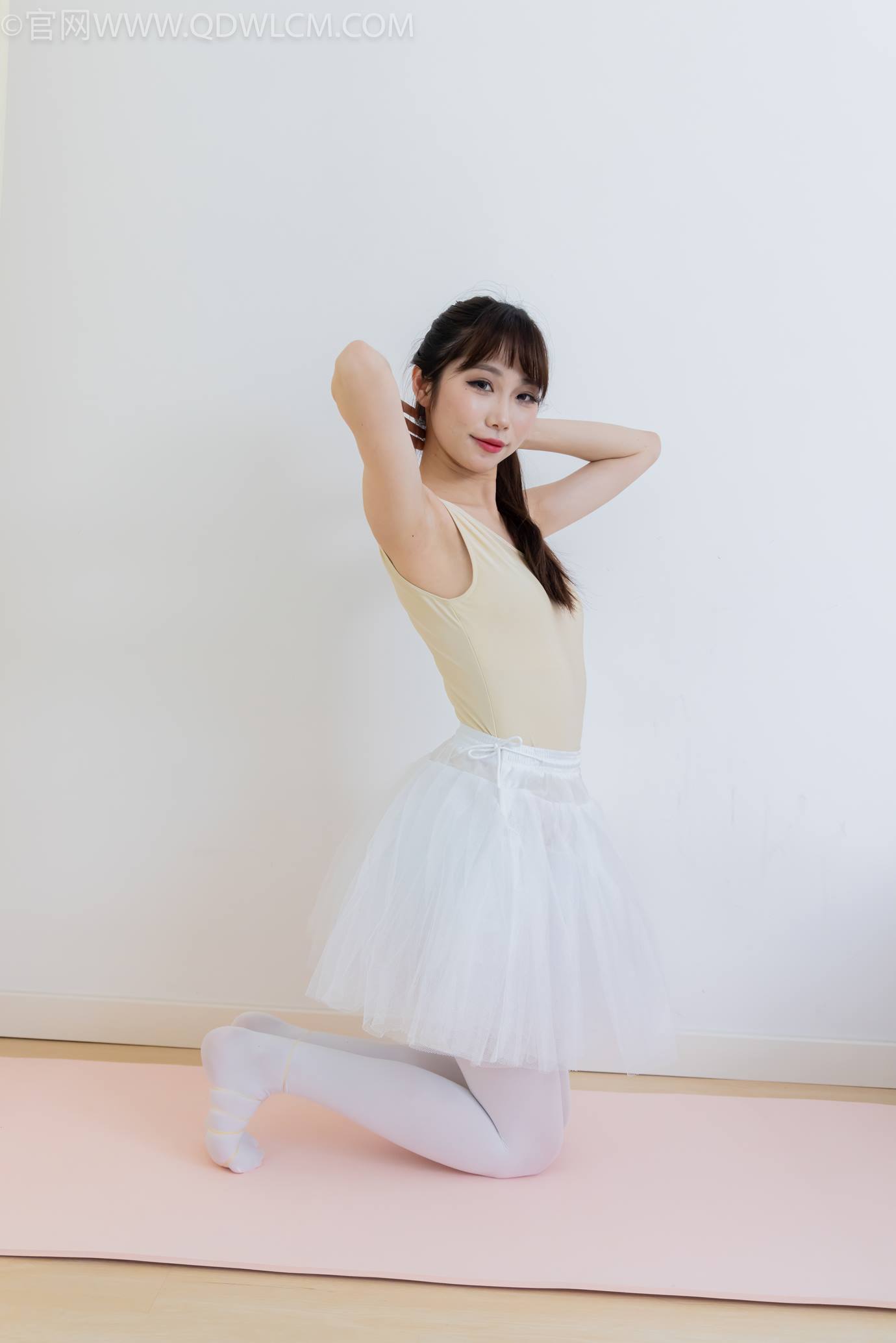 图片[120]-物恋传媒 NO.2307 泡泡-芭蕾鞋、厚白丝、芭蕾动作、皮筋绑脚剧情[166P] – 速更版-美库