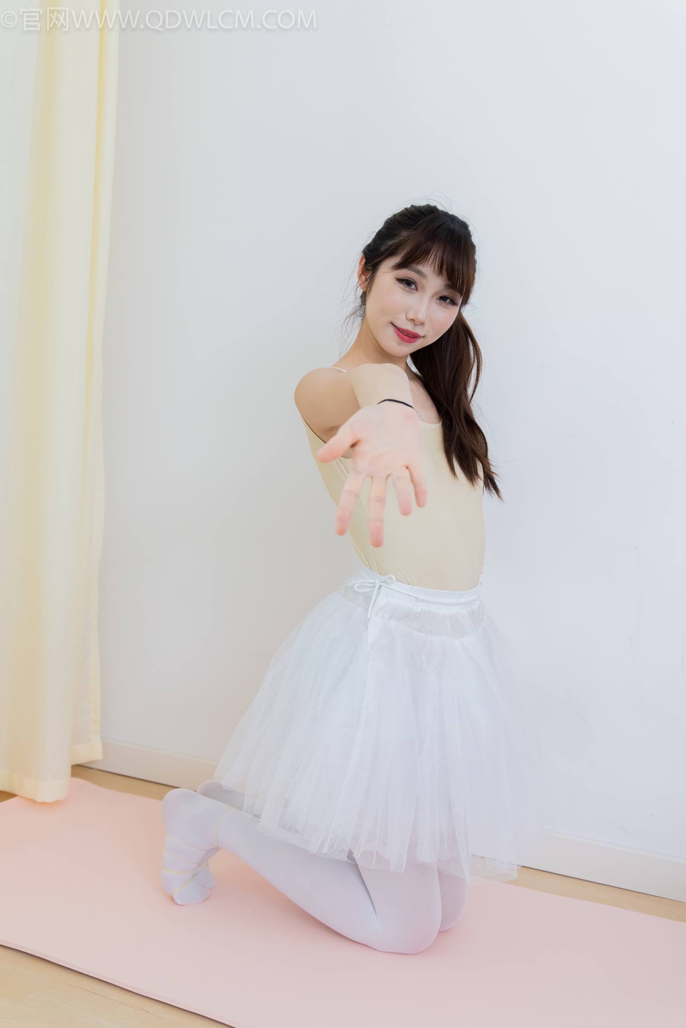 图片[122]-物恋传媒 NO.2307 泡泡-芭蕾鞋、厚白丝、芭蕾动作、皮筋绑脚剧情[166P] – 速更版-美库