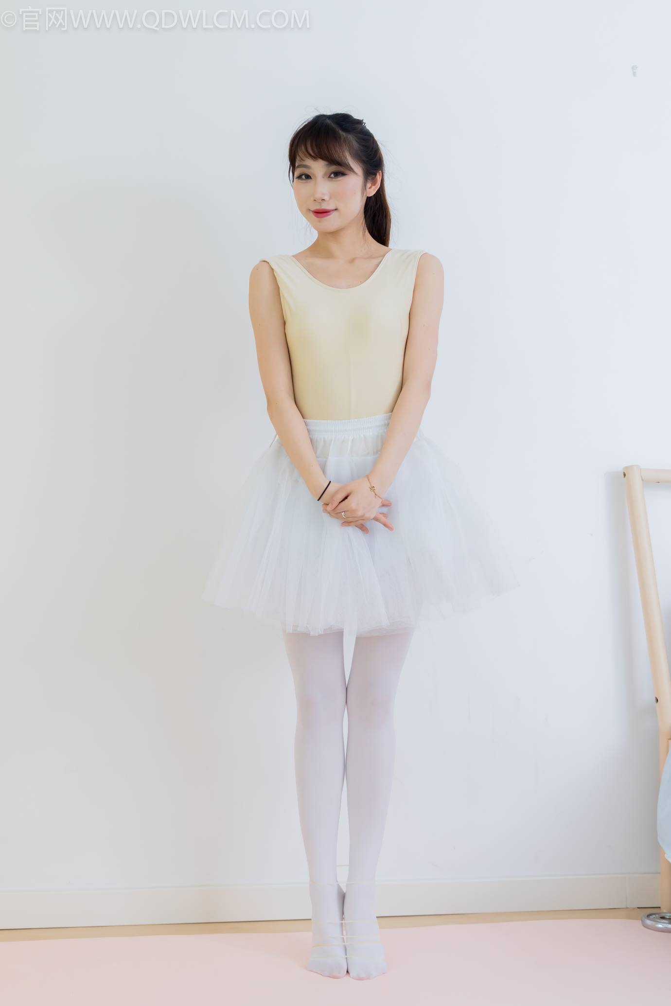 图片[132]-物恋传媒 NO.2307 泡泡-芭蕾鞋、厚白丝、芭蕾动作、皮筋绑脚剧情[166P] – 速更版-美库