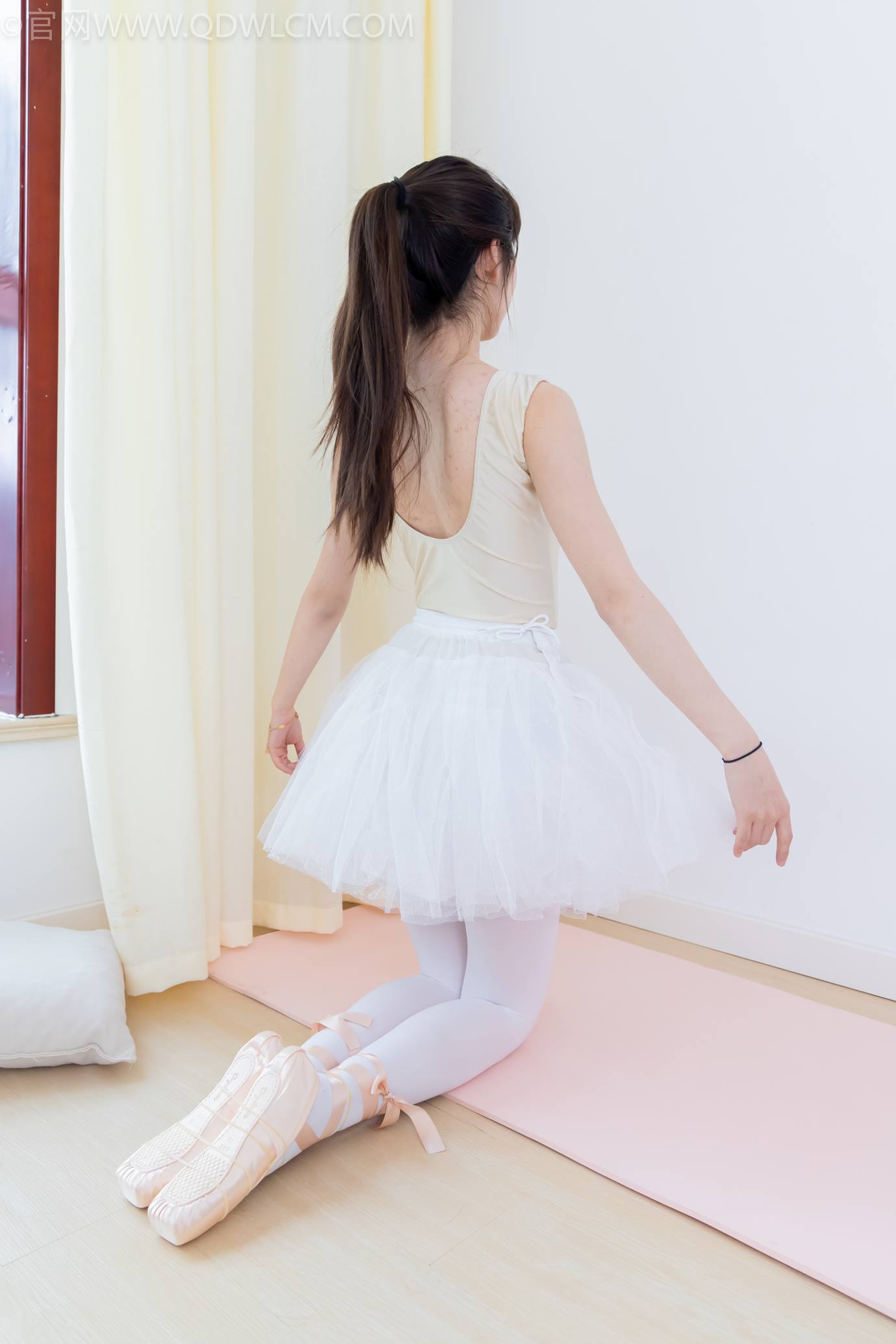 图片[161]-物恋传媒 NO.2307 泡泡-芭蕾鞋、厚白丝、芭蕾动作、皮筋绑脚剧情[166P] – 速更版-美库