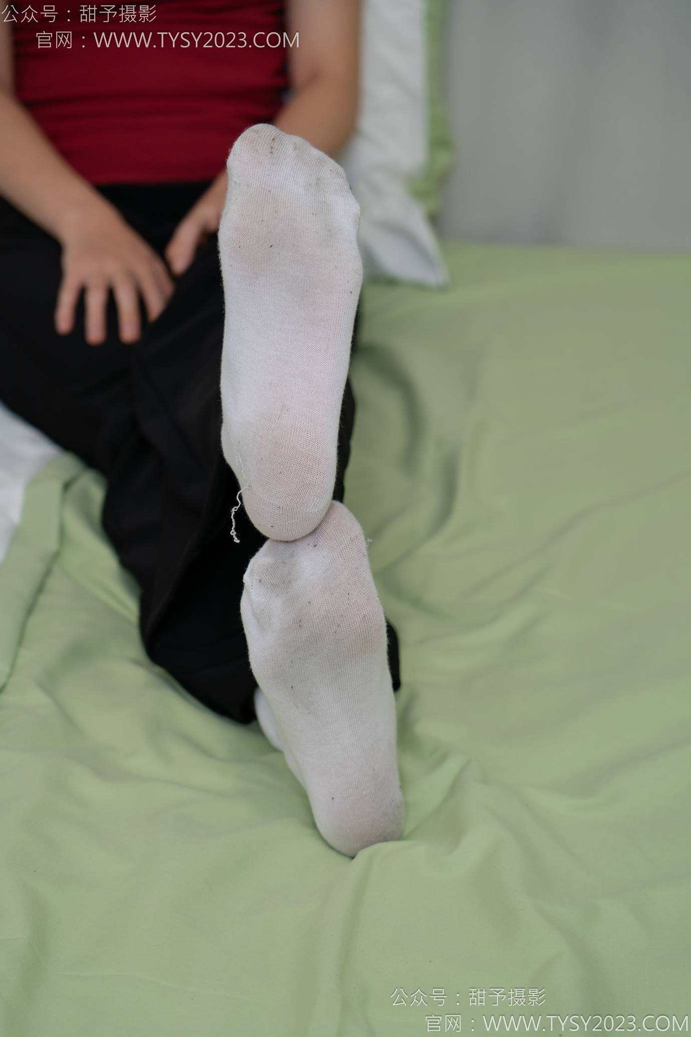 图片[48]-甜予摄影 NO.135 思思-板鞋、白棉袜、裸足[110P] – 速更版-美库