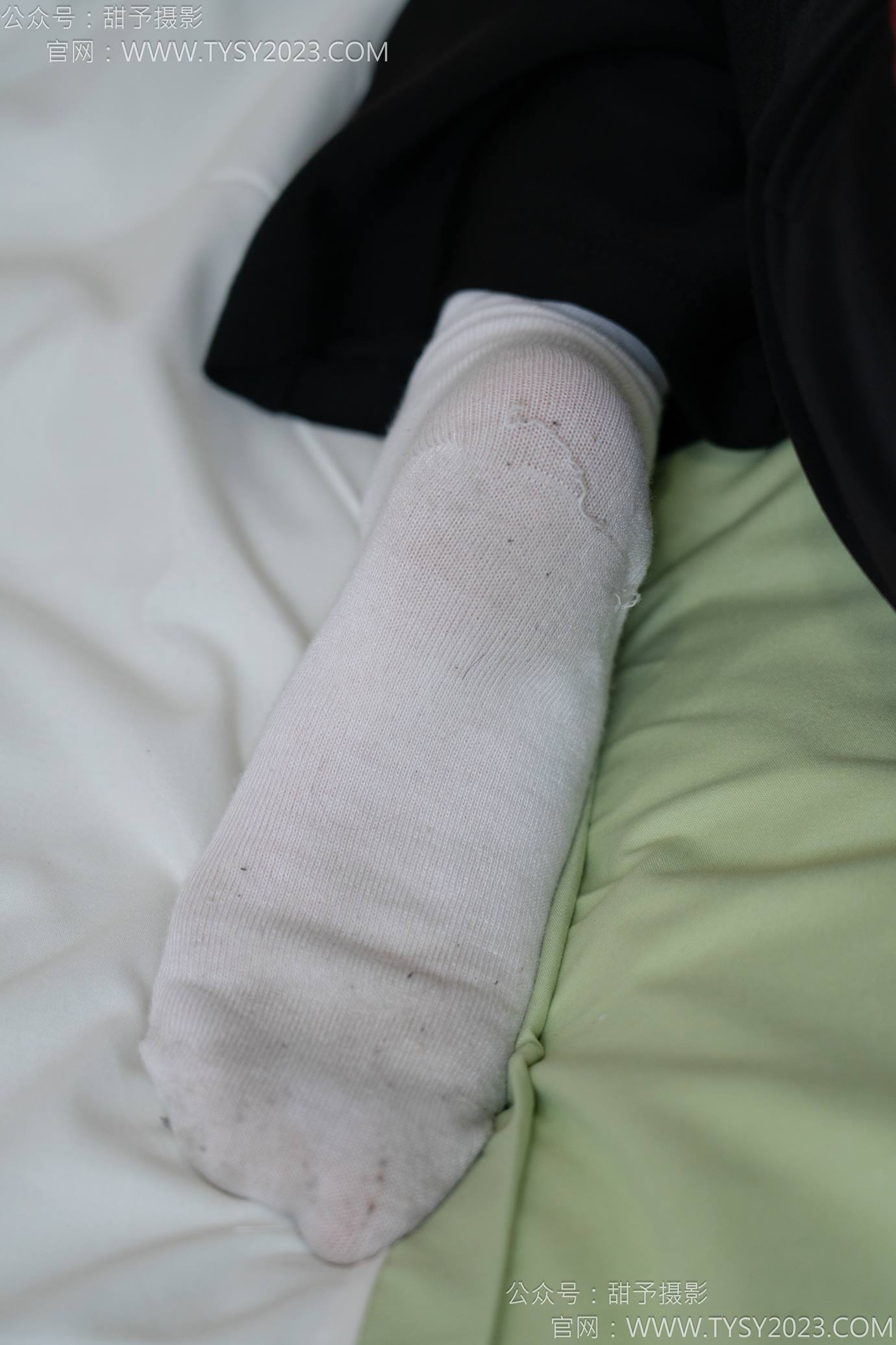 图片[64]-甜予摄影 NO.135 思思-板鞋、白棉袜、裸足[110P] – 速更版-美库