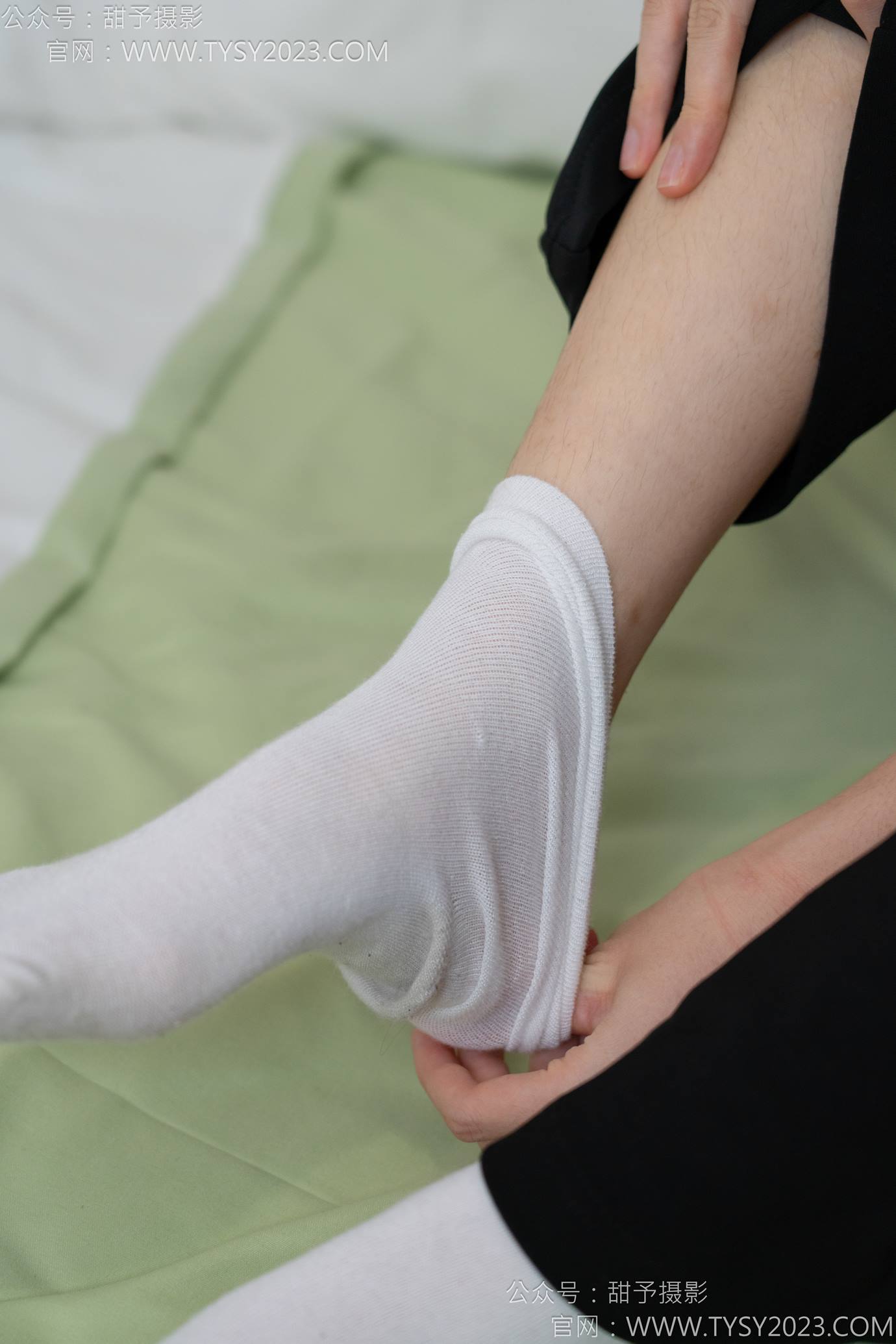 图片[77]-甜予摄影 NO.135 思思-板鞋、白棉袜、裸足[110P] – 速更版-美库