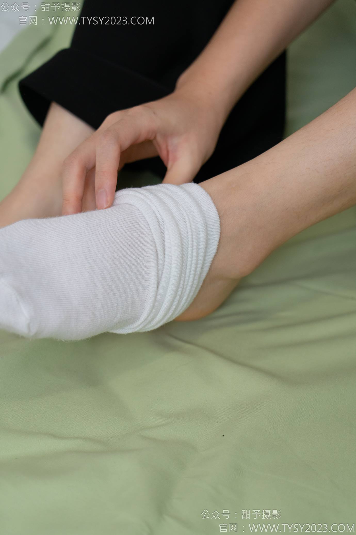 图片[80]-甜予摄影 NO.135 思思-板鞋、白棉袜、裸足[110P] – 速更版-美库