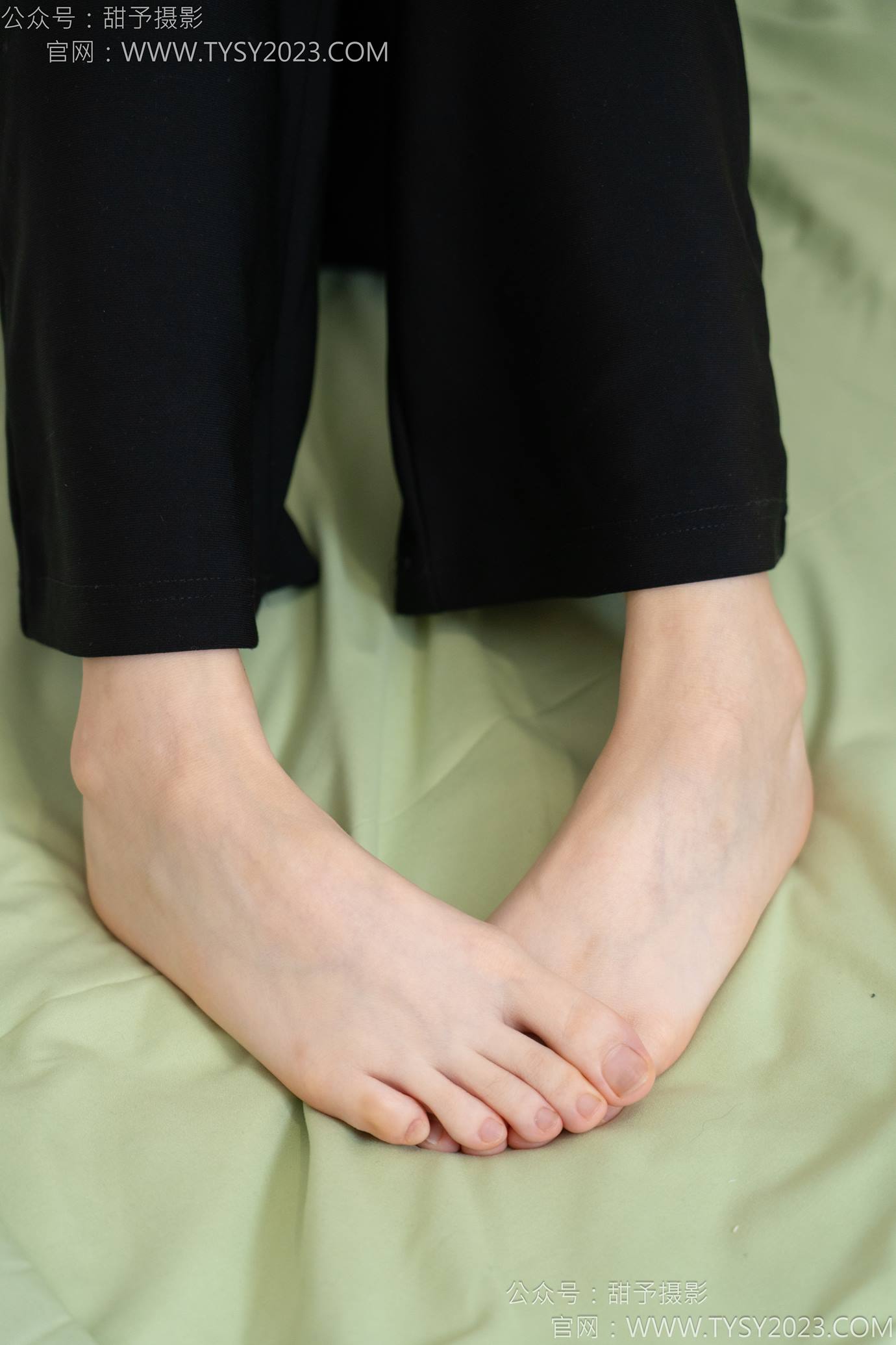 图片[90]-甜予摄影 NO.135 思思-板鞋、白棉袜、裸足[110P] – 速更版-美库