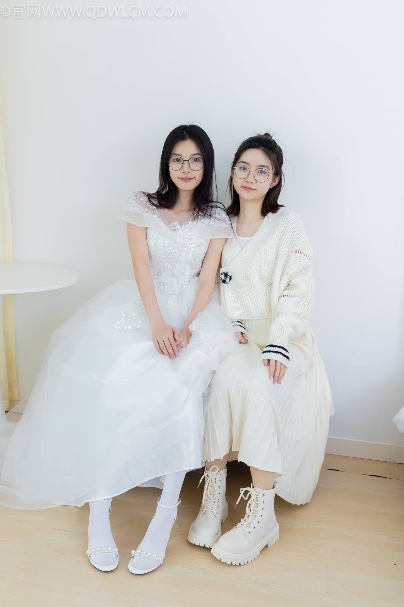 图片[10]-物恋传媒 NO.2308 茯苓&欢欢-高跟鞋、马丁靴、厚白丝、厚肉丝、瑜伽动作、婚纱[114P] – 速更版-美库