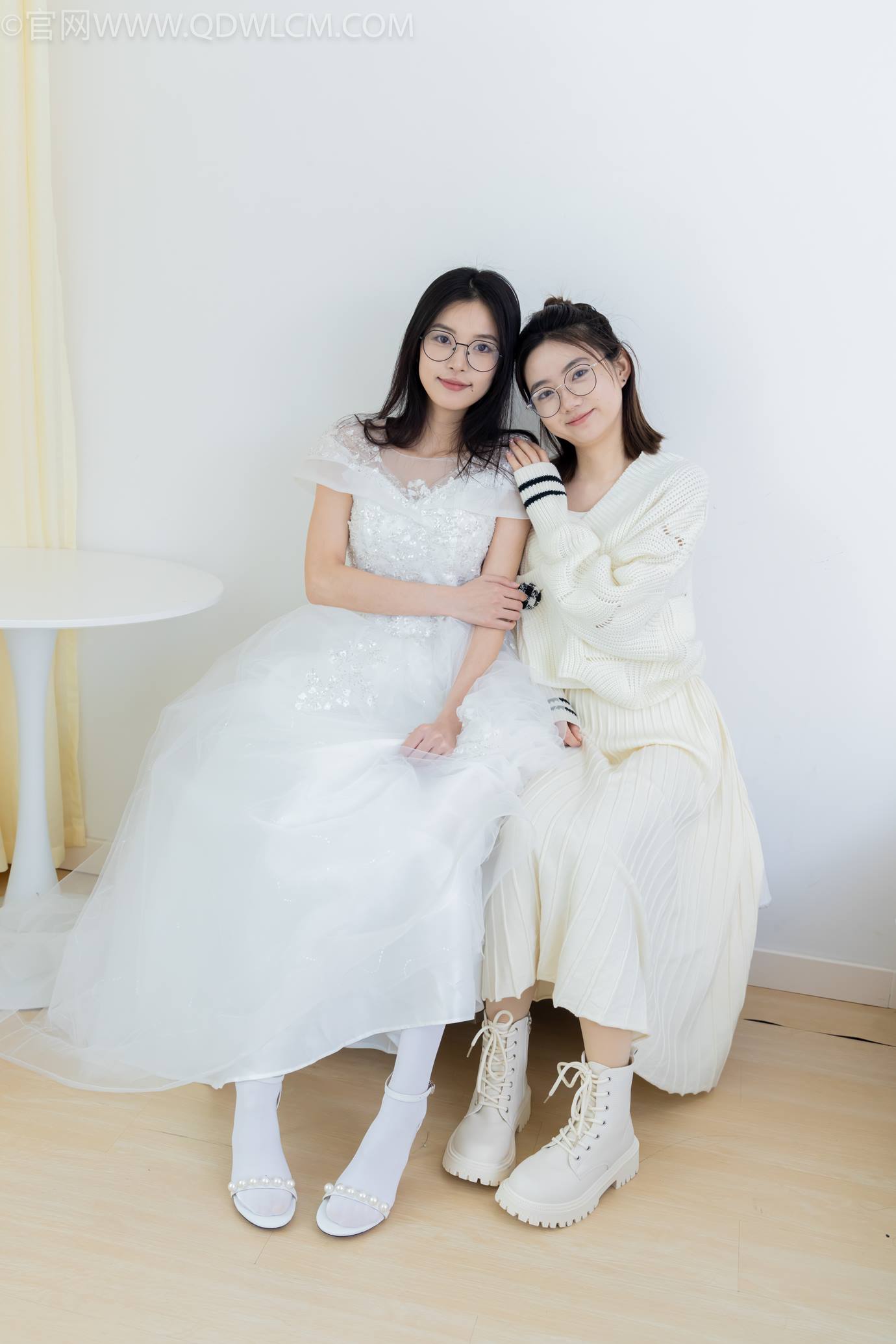 图片[11]-物恋传媒 NO.2308 茯苓&欢欢-高跟鞋、马丁靴、厚白丝、厚肉丝、瑜伽动作、婚纱[114P] – 速更版-美库