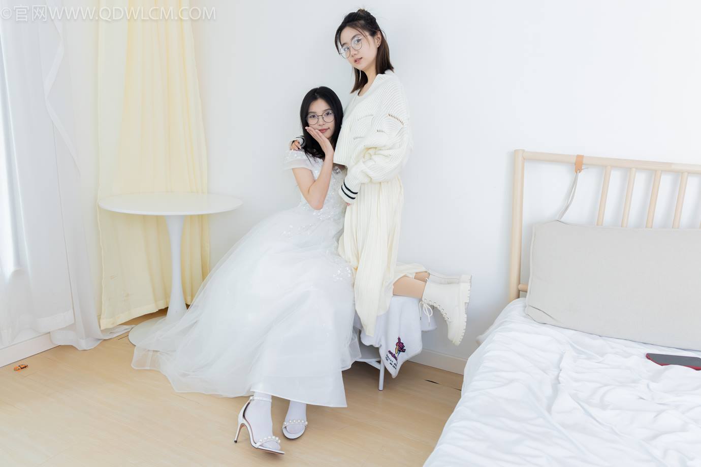 图片[21]-物恋传媒 NO.2308 茯苓&欢欢-高跟鞋、马丁靴、厚白丝、厚肉丝、瑜伽动作、婚纱[114P] – 速更版-美库