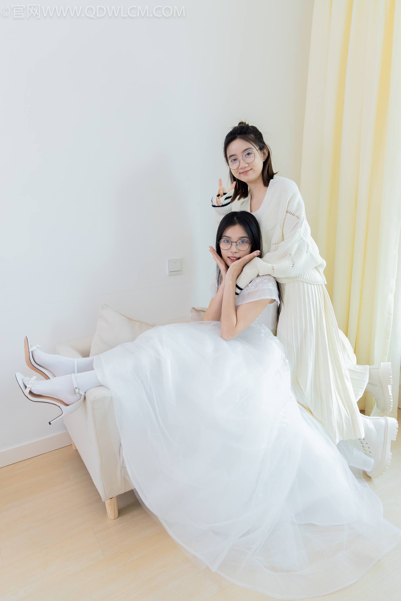 图片[27]-物恋传媒 NO.2308 茯苓&欢欢-高跟鞋、马丁靴、厚白丝、厚肉丝、瑜伽动作、婚纱[114P] – 速更版-美库