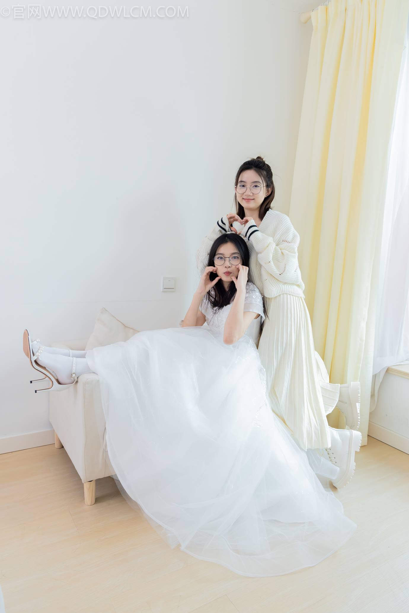 图片[29]-物恋传媒 NO.2308 茯苓&欢欢-高跟鞋、马丁靴、厚白丝、厚肉丝、瑜伽动作、婚纱[114P] – 速更版-美库