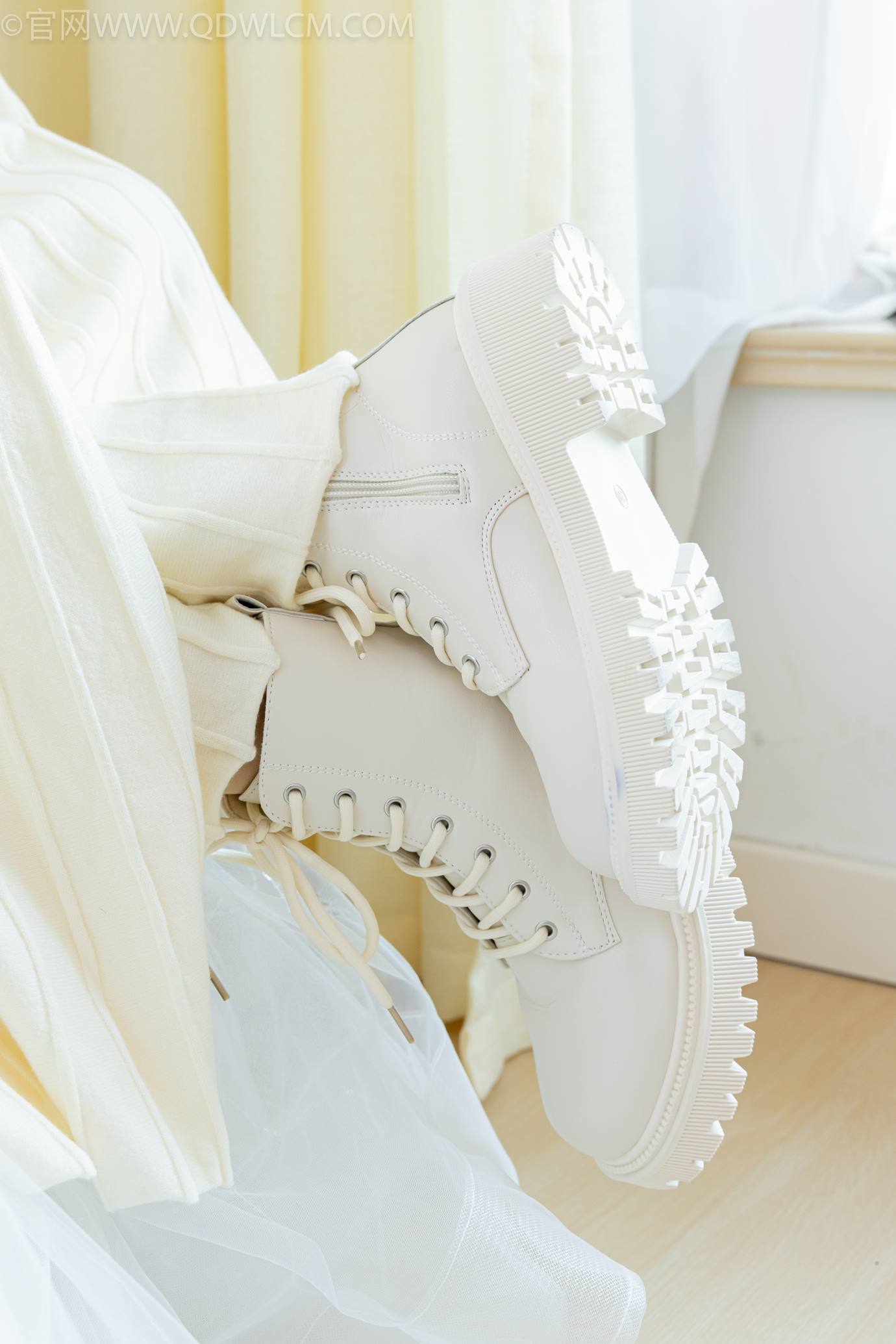 图片[32]-物恋传媒 NO.2308 茯苓&欢欢-高跟鞋、马丁靴、厚白丝、厚肉丝、瑜伽动作、婚纱[114P] – 速更版-美库