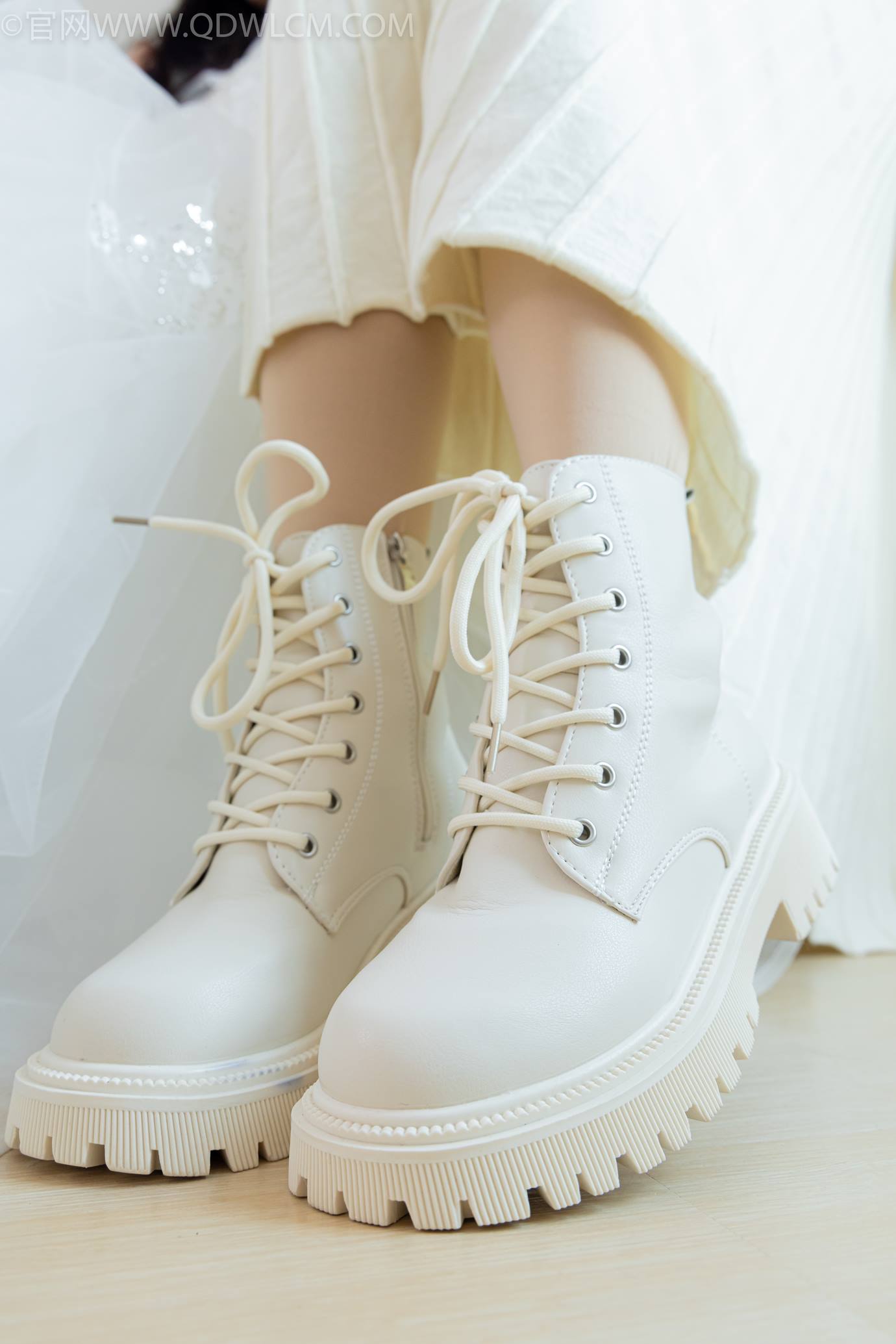 图片[42]-物恋传媒 NO.2308 茯苓&欢欢-高跟鞋、马丁靴、厚白丝、厚肉丝、瑜伽动作、婚纱[114P] – 速更版-美库