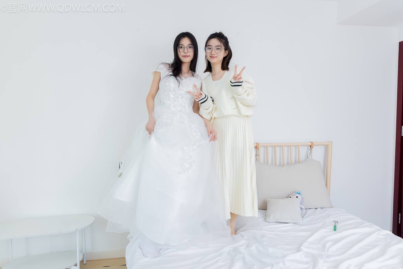 图片[78]-物恋传媒 NO.2308 茯苓&欢欢-高跟鞋、马丁靴、厚白丝、厚肉丝、瑜伽动作、婚纱[114P] – 速更版-美库