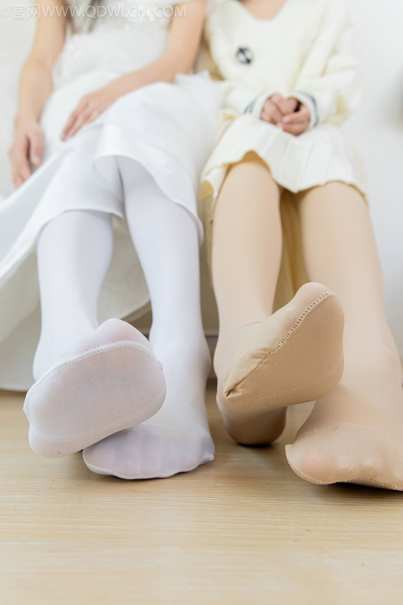 图片[107]-物恋传媒 NO.2308 茯苓&欢欢-高跟鞋、马丁靴、厚白丝、厚肉丝、瑜伽动作、婚纱[114P] – 速更版-美库