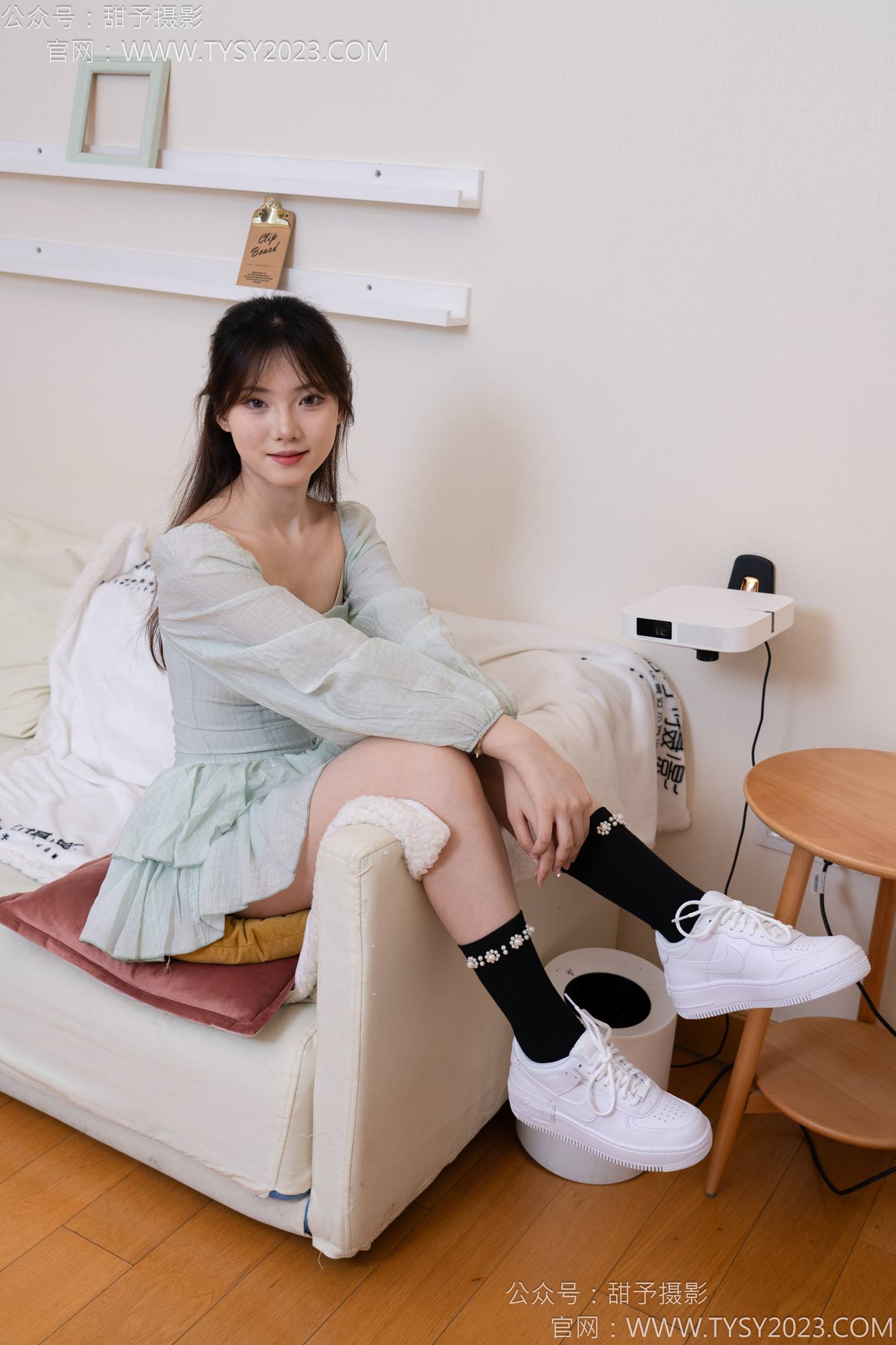图片[159]-甜予摄影 NO.136 璇璇-板鞋、黑棉袜[159P] – 速更版-美库