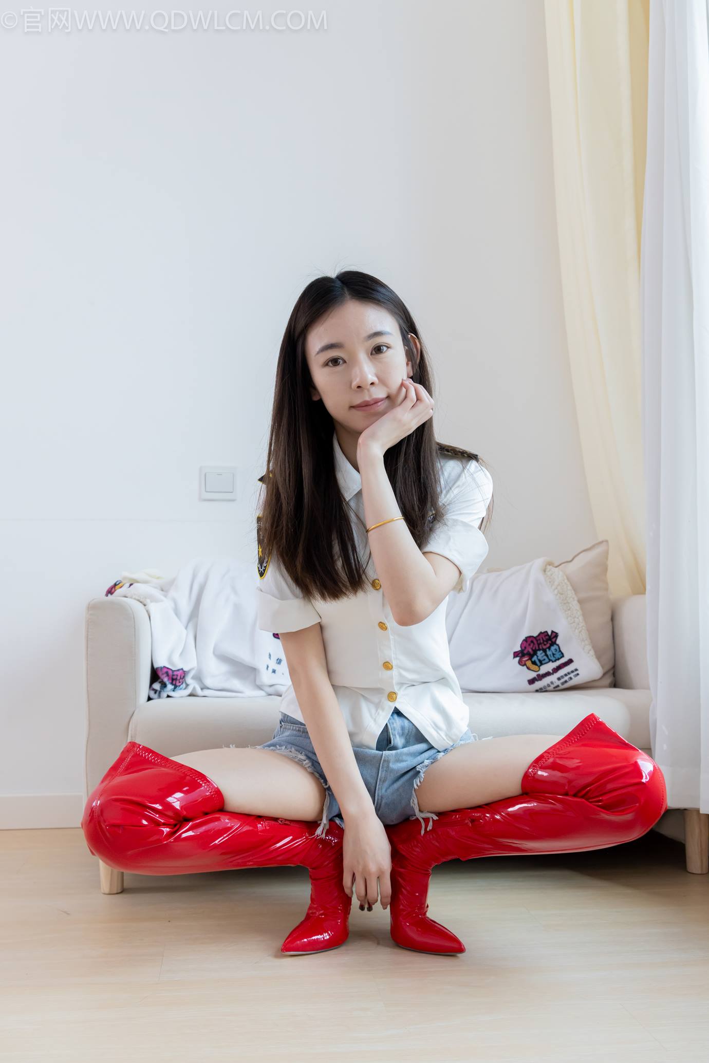 图片[18]-物恋传媒 NO.2309 婷婷-高跟长靴、白棉袜、裸足[137P] – 速更版-美库