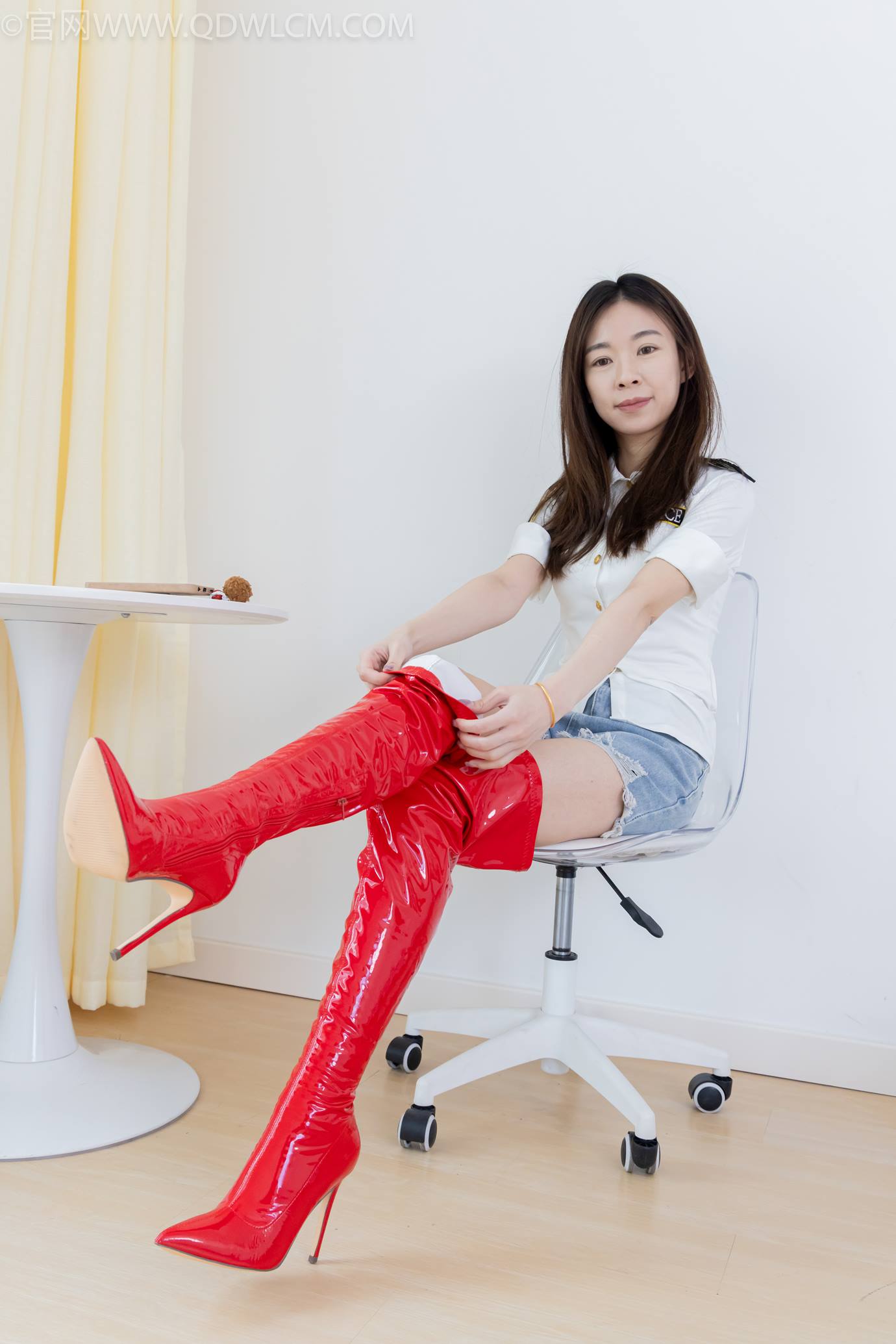 图片[29]-物恋传媒 NO.2309 婷婷-高跟长靴、白棉袜、裸足[137P] – 速更版-美库