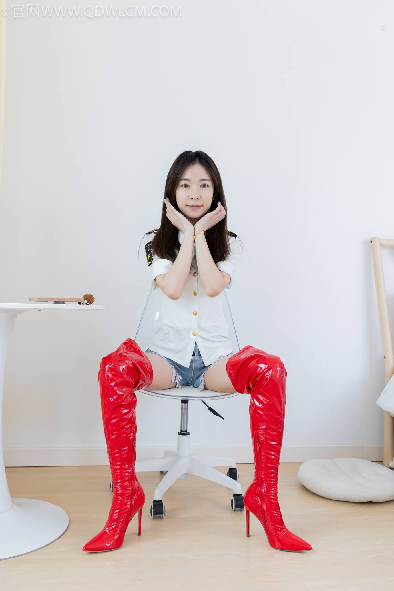 图片[81]-物恋传媒 NO.2309 婷婷-高跟长靴、白棉袜、裸足[137P] – 速更版-美库